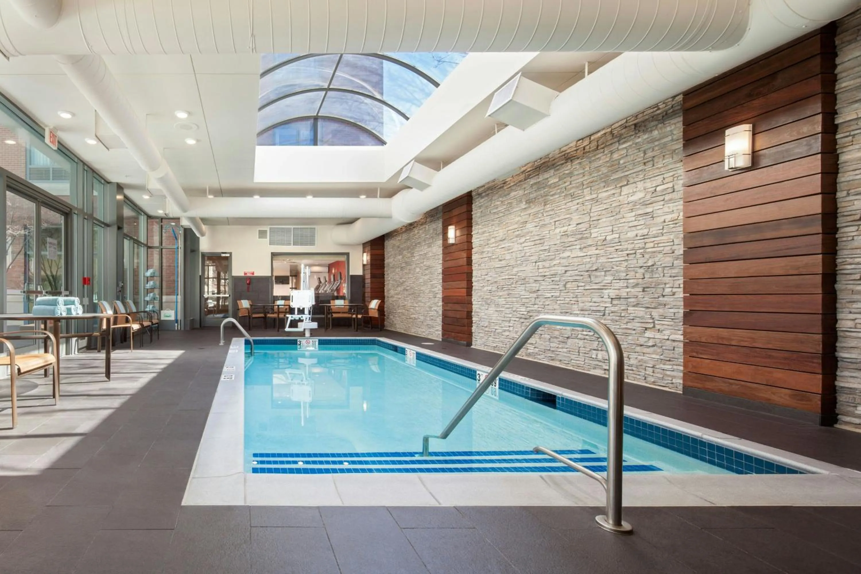 Swimming pool in Courtyard by Marriott Boston Brookline