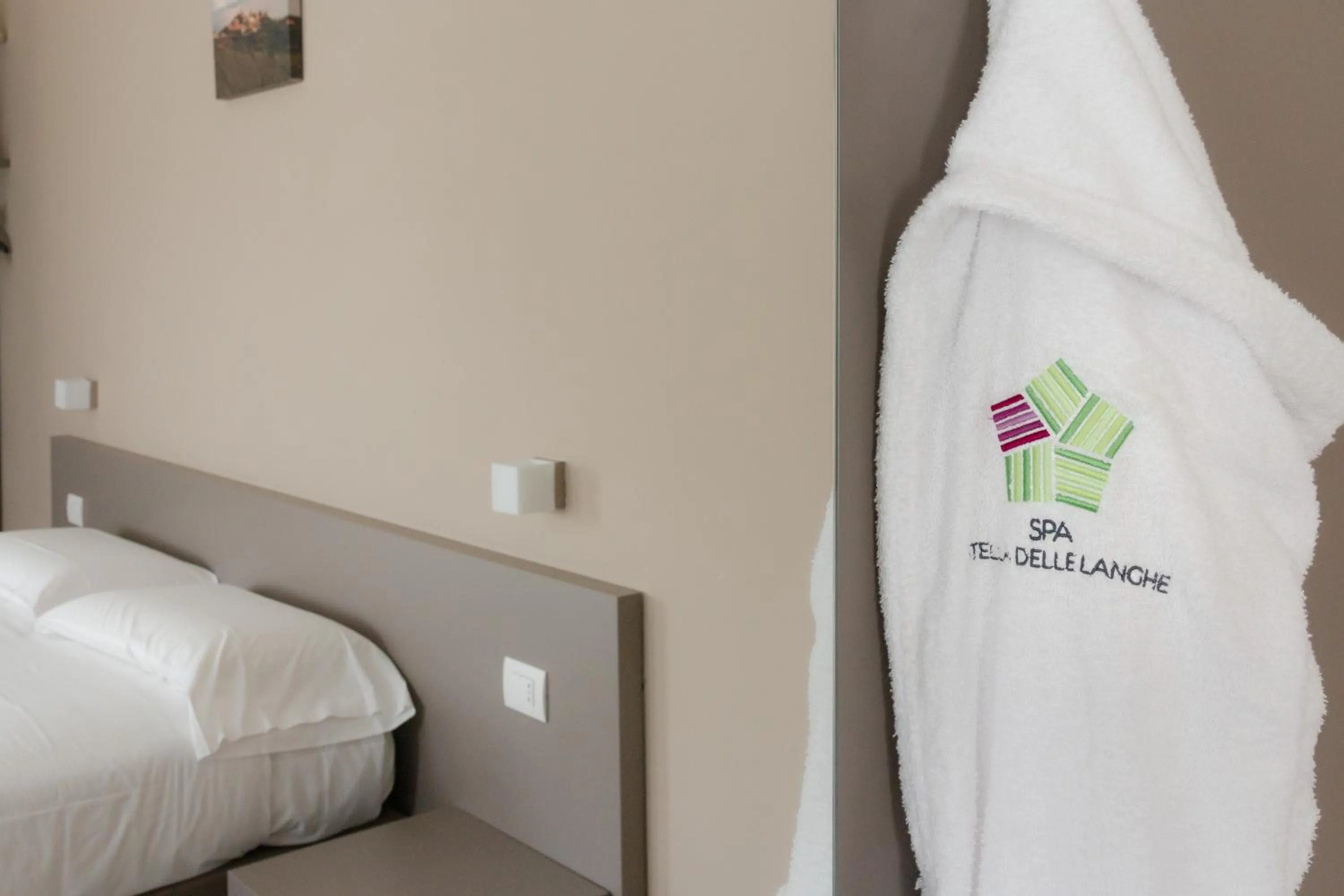 Bedroom, Bed in Hotel & Wellness Stella Delle Langhe