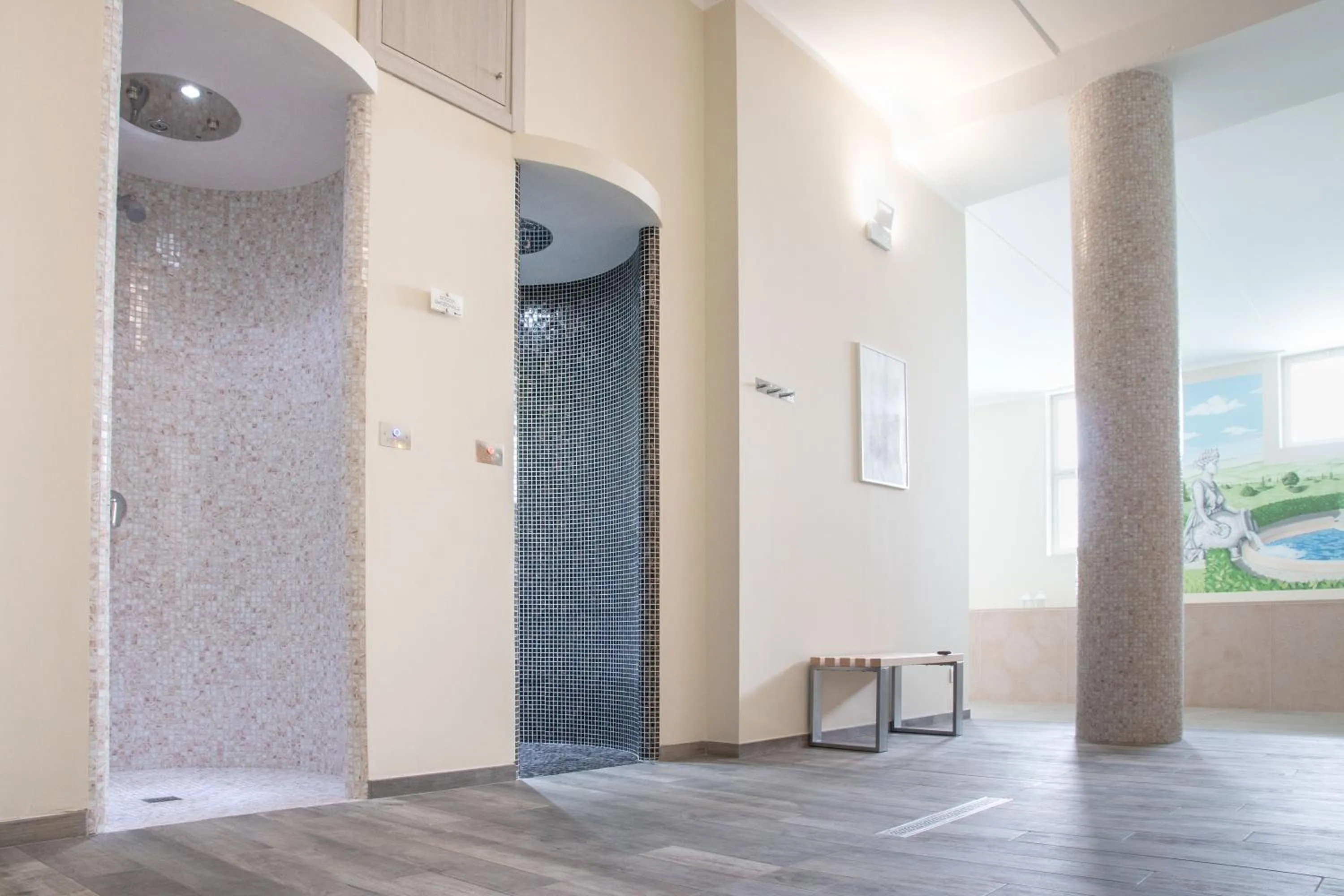 Swimming pool in Hotel & Wellness Stella Delle Langhe