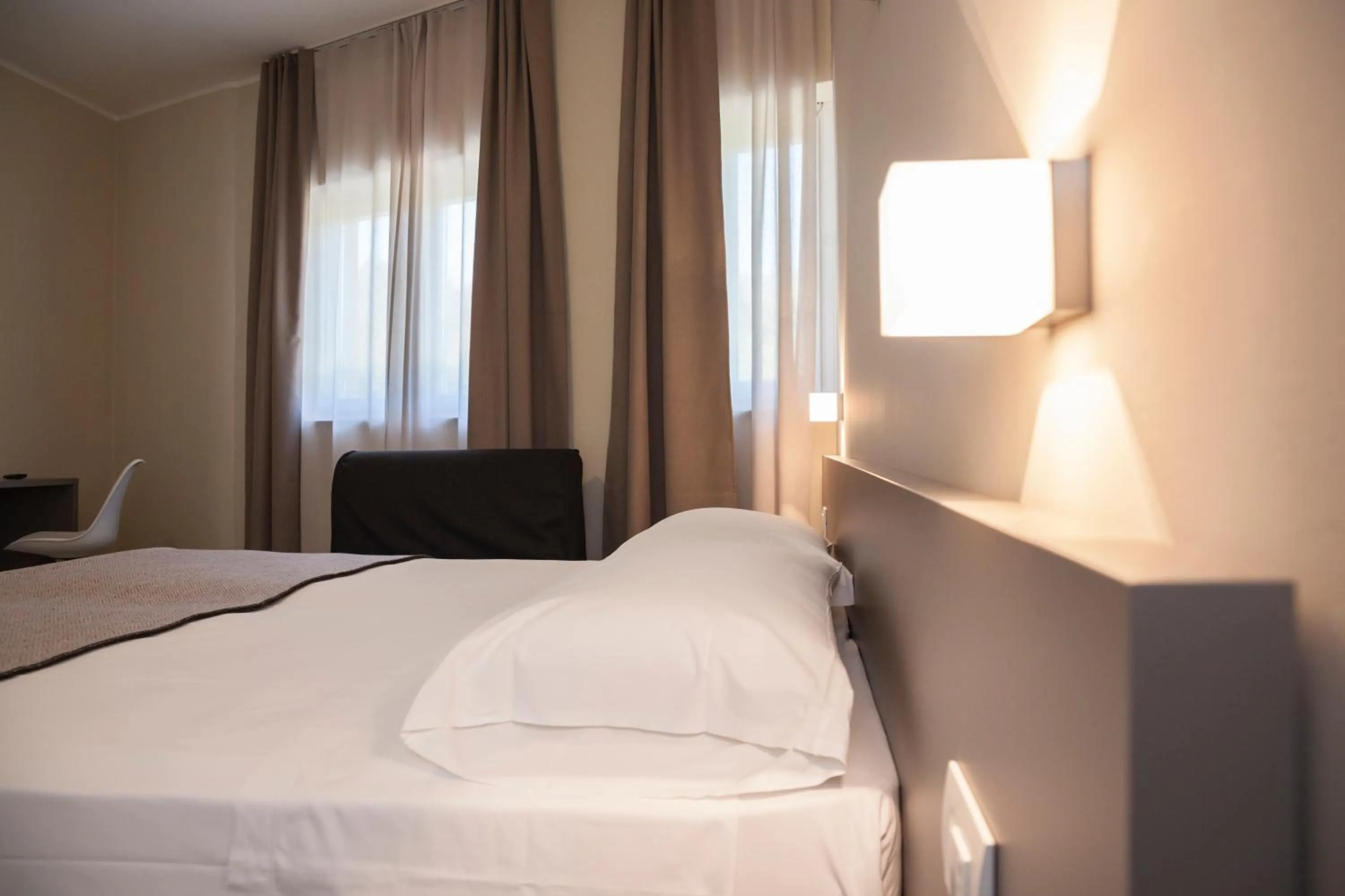 Bedroom, Bed in Hotel & Wellness Stella Delle Langhe