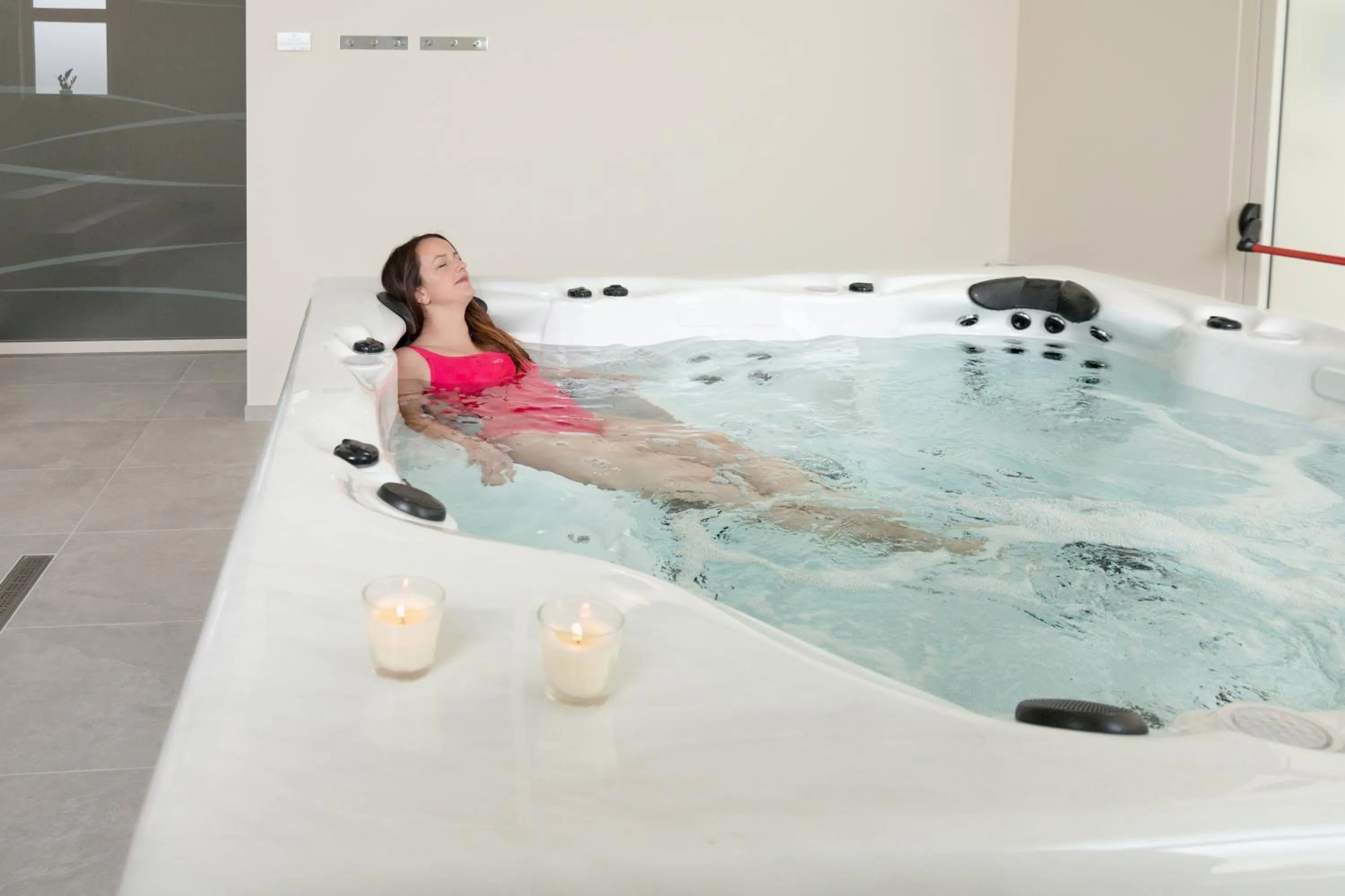 Swimming pool in Hotel & Wellness Stella Delle Langhe