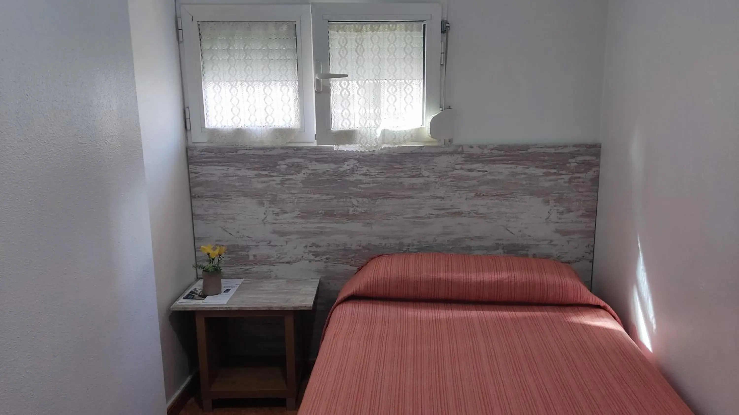 Single Room in Pension Segura Single Room in Pension Segura