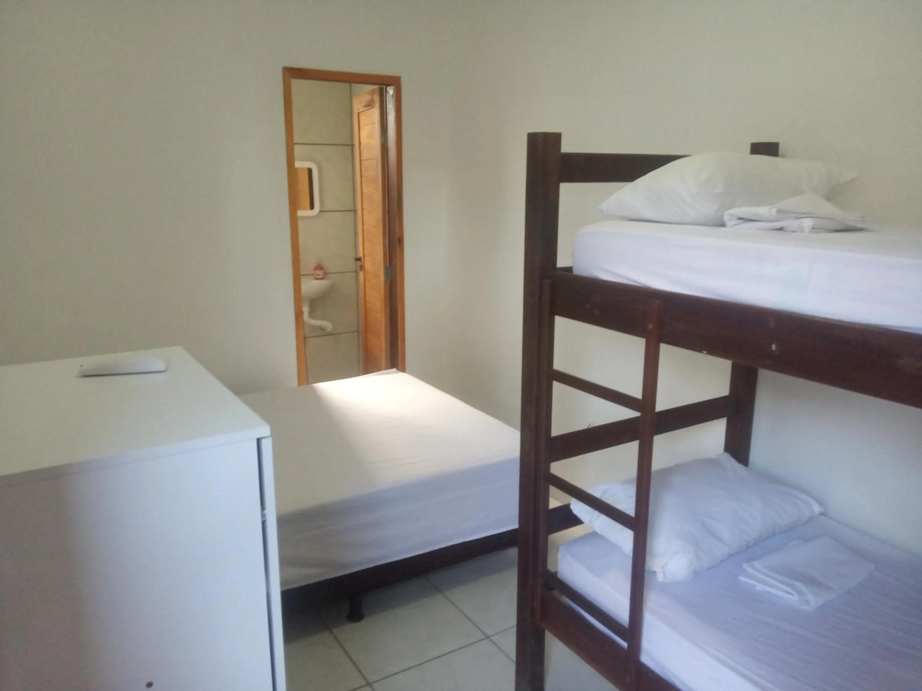Family Room with Private Bathroom in Casa do Mochileiro Airport Hostel & Pousada