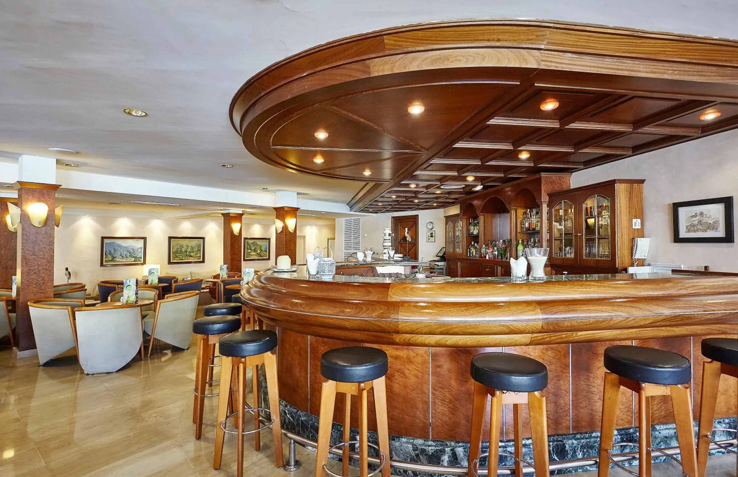 Lounge or bar in Grupotel Nilo & Spa Lounge or bar in Grupotel Nilo & Spa