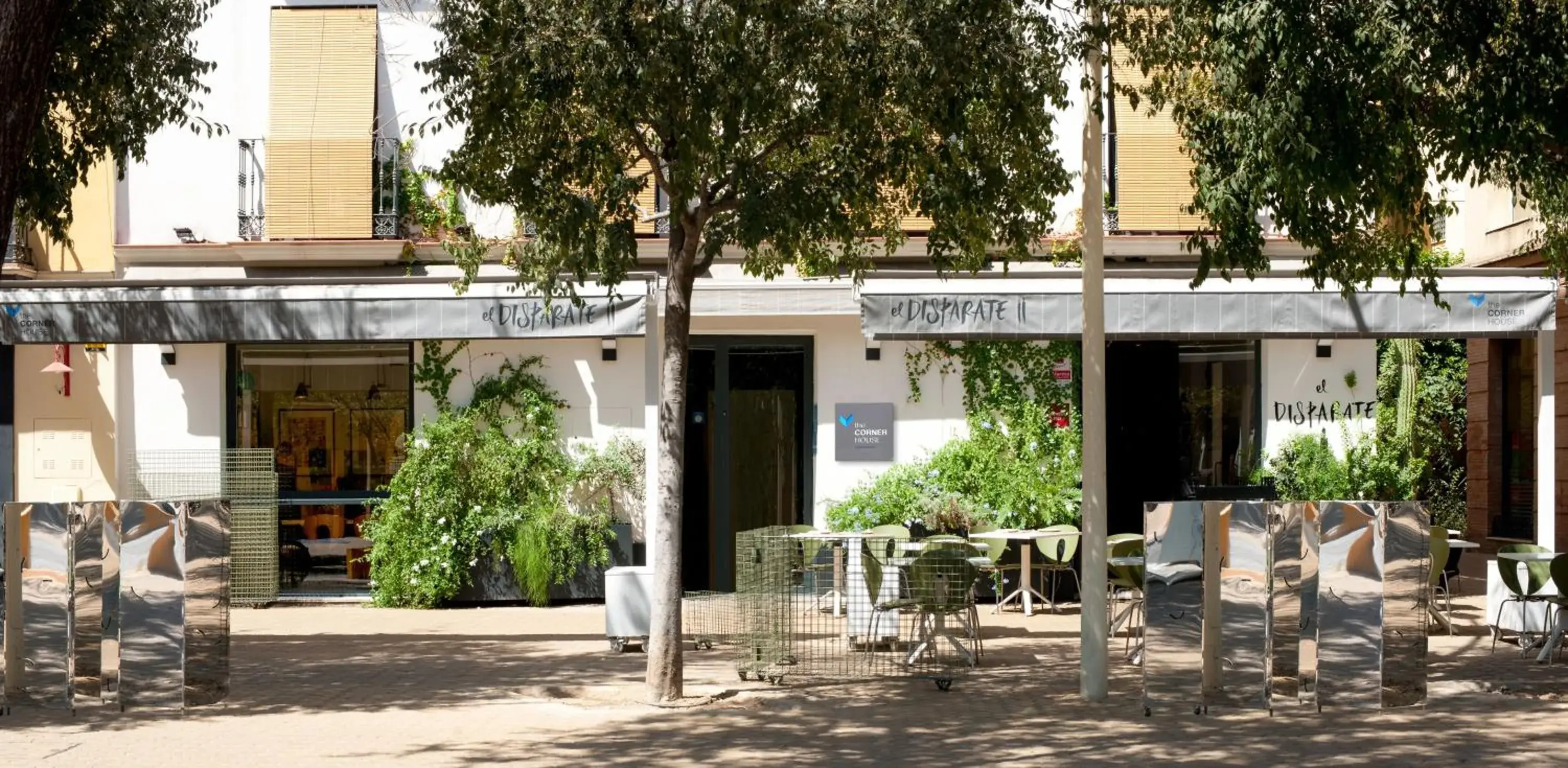 Property building in The Corner House Property building in The Corner House