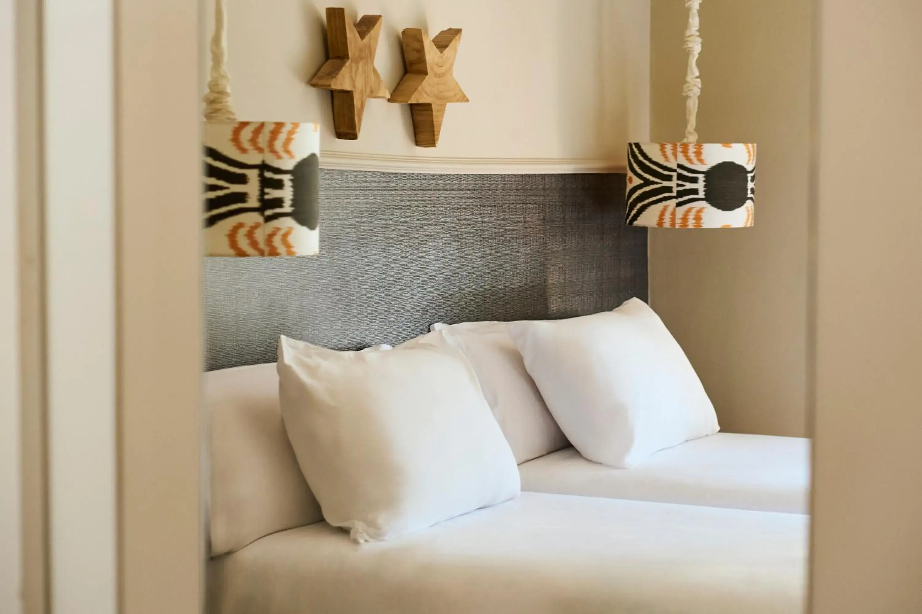 Bed in The Corner House Bed in The Corner House