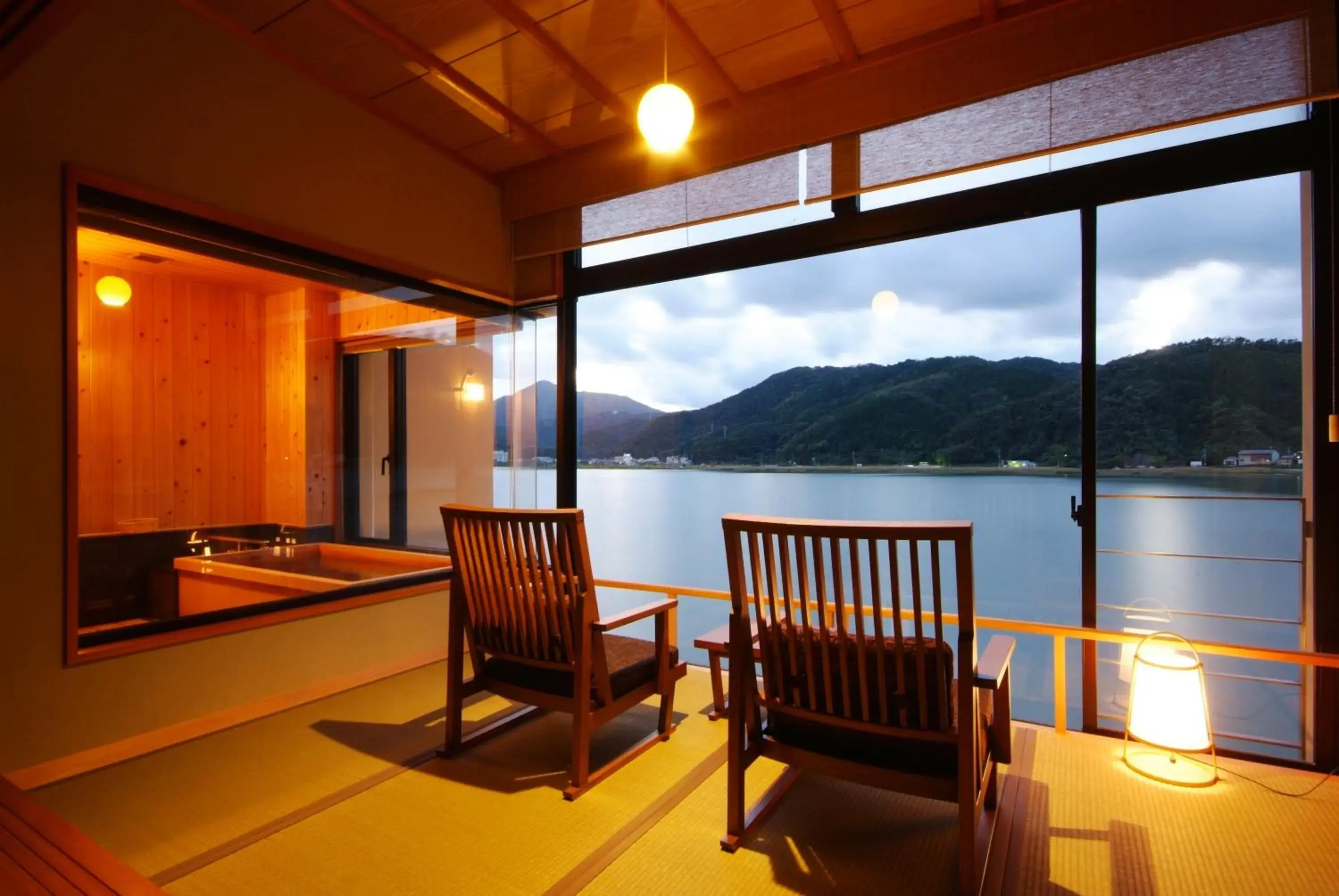 Japanese-Style Room (Restaurant Breakfast and In-Room Dinner) in Ginka Japanese-Style Room (Restaurant Breakfast and In-Room Dinner) in Ginka