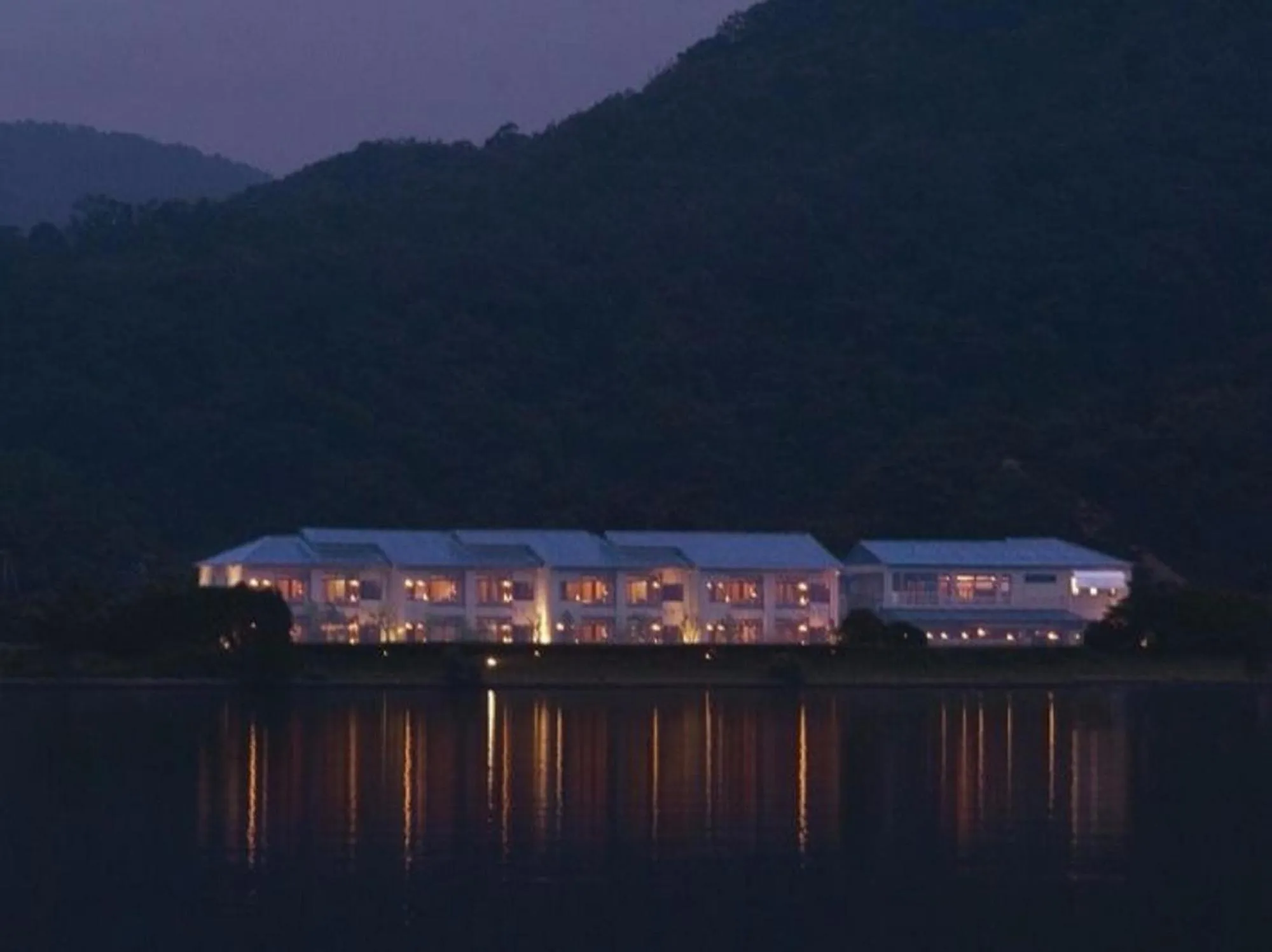 Property building in Ginka