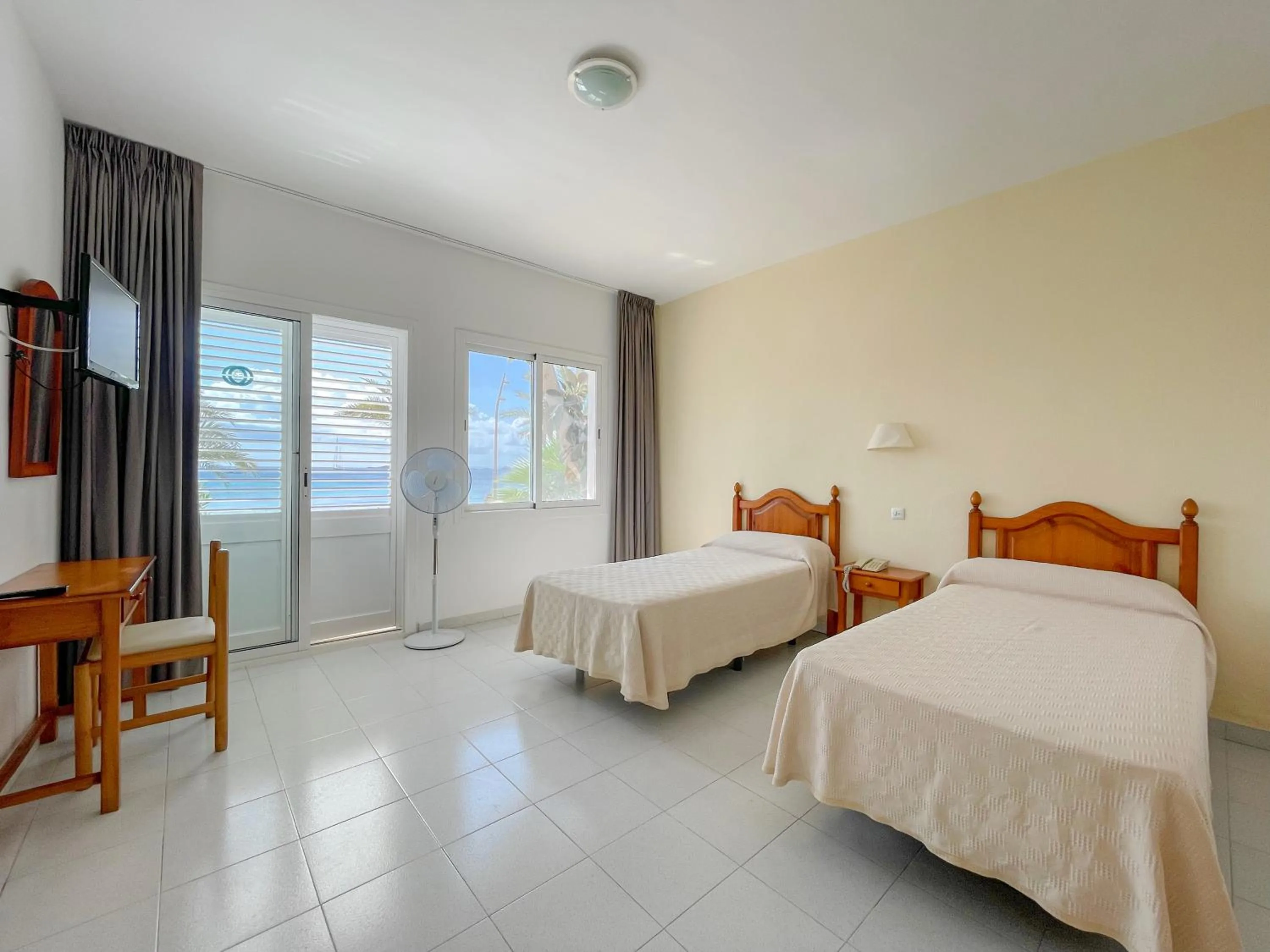 Bed in Hotel Figueretes