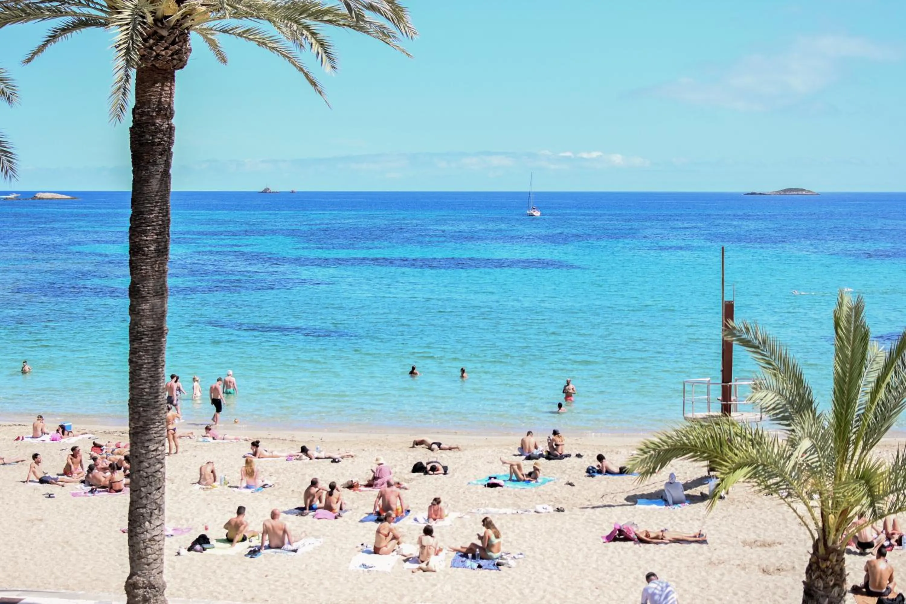 People in Hotel Figueretes
