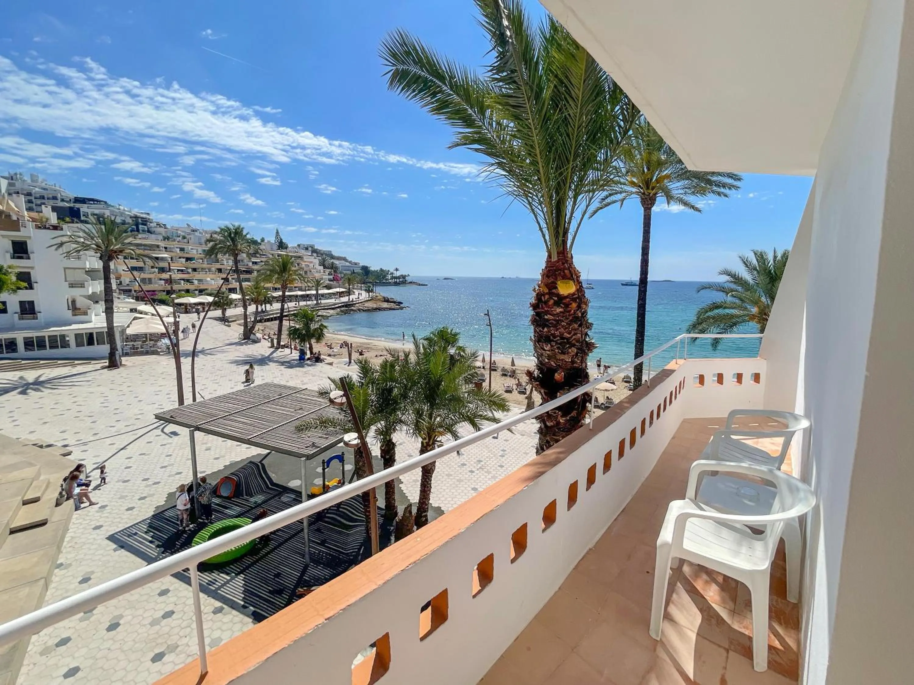 Summer in Hotel Figueretes