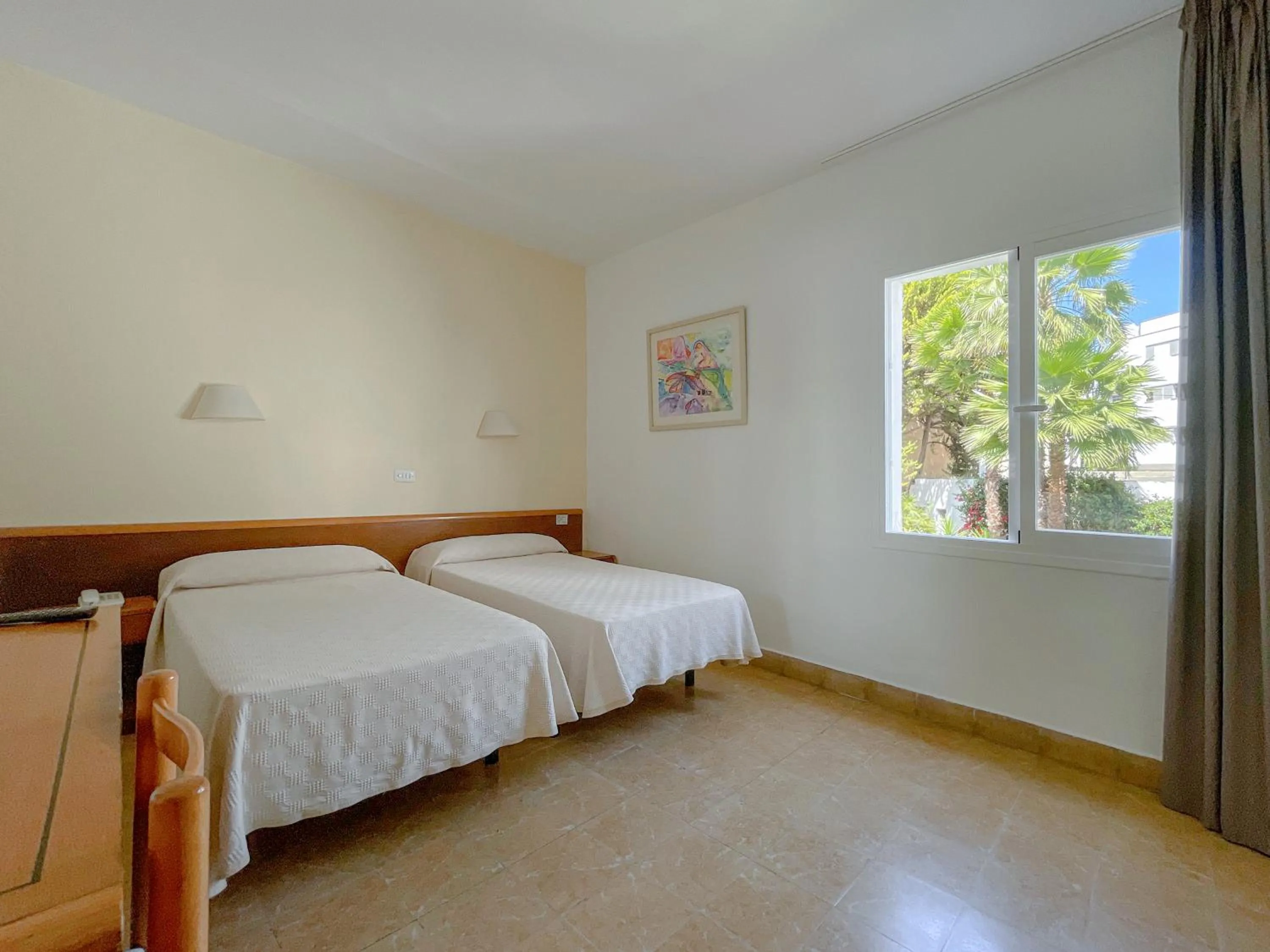 Bed in Hotel Figueretes