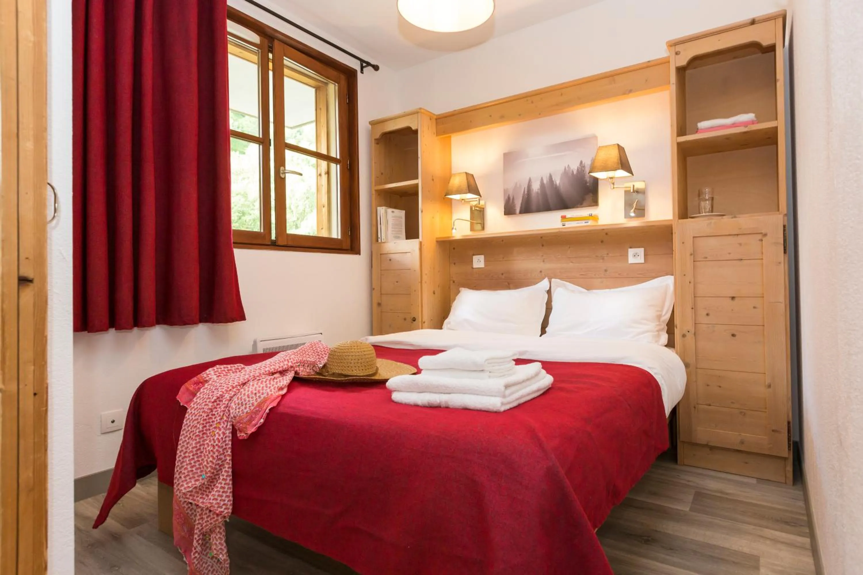 Bedroom, Bed in Résidence Odalys L'Orée des Pistes