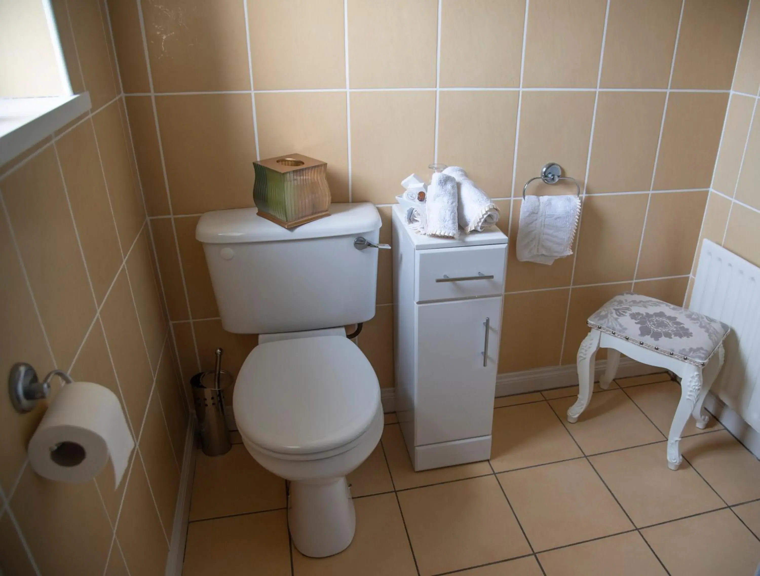 Triple Room with Private Bathroom in Drom na Gainne B&B Triple Room with Private Bathroom in Drom na Gainne B&B
