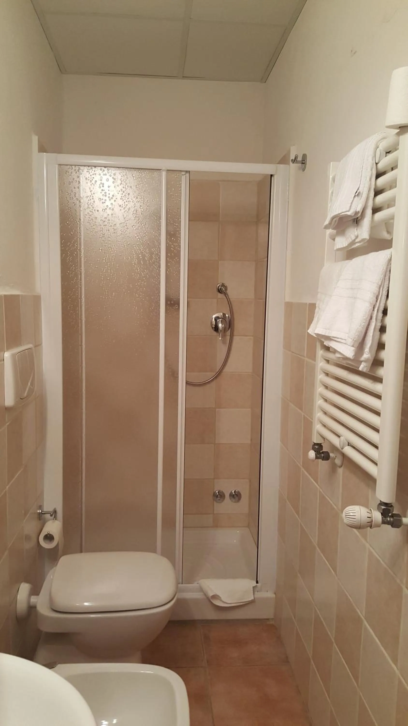 Shower in Locanda B&B Momo