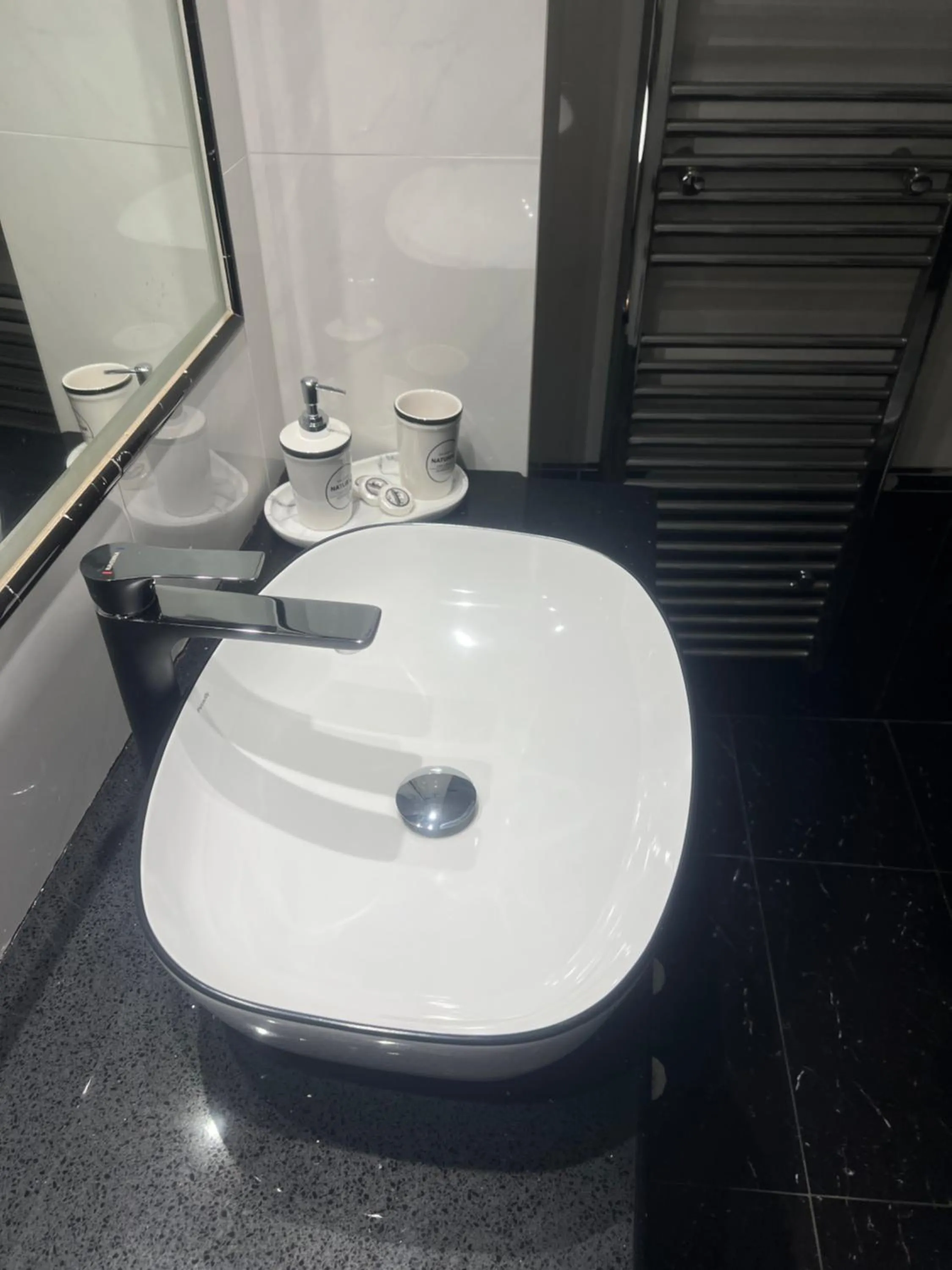 Bathroom in Akadia Syros