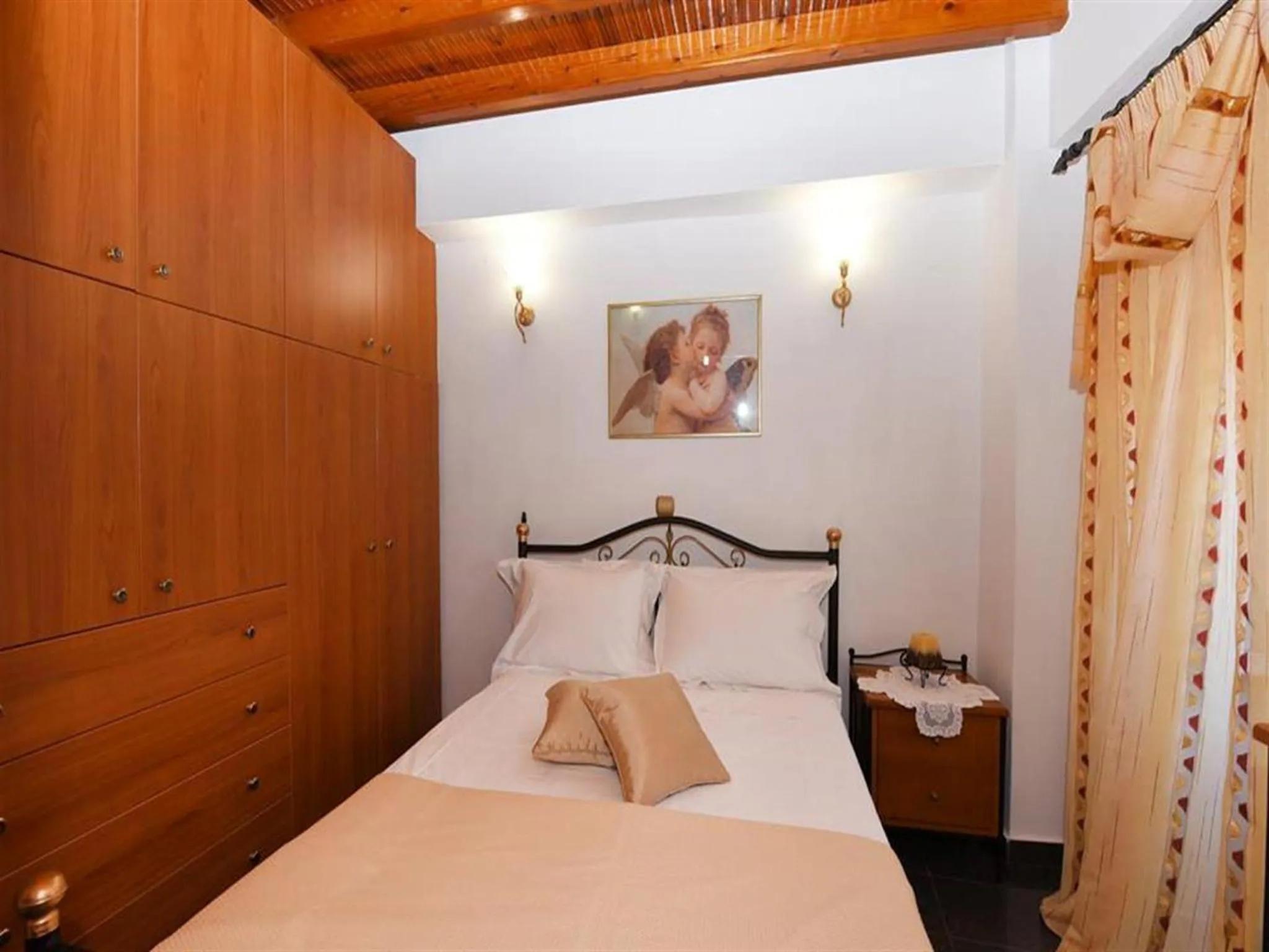 Bedroom, Bed in Akadia Syros