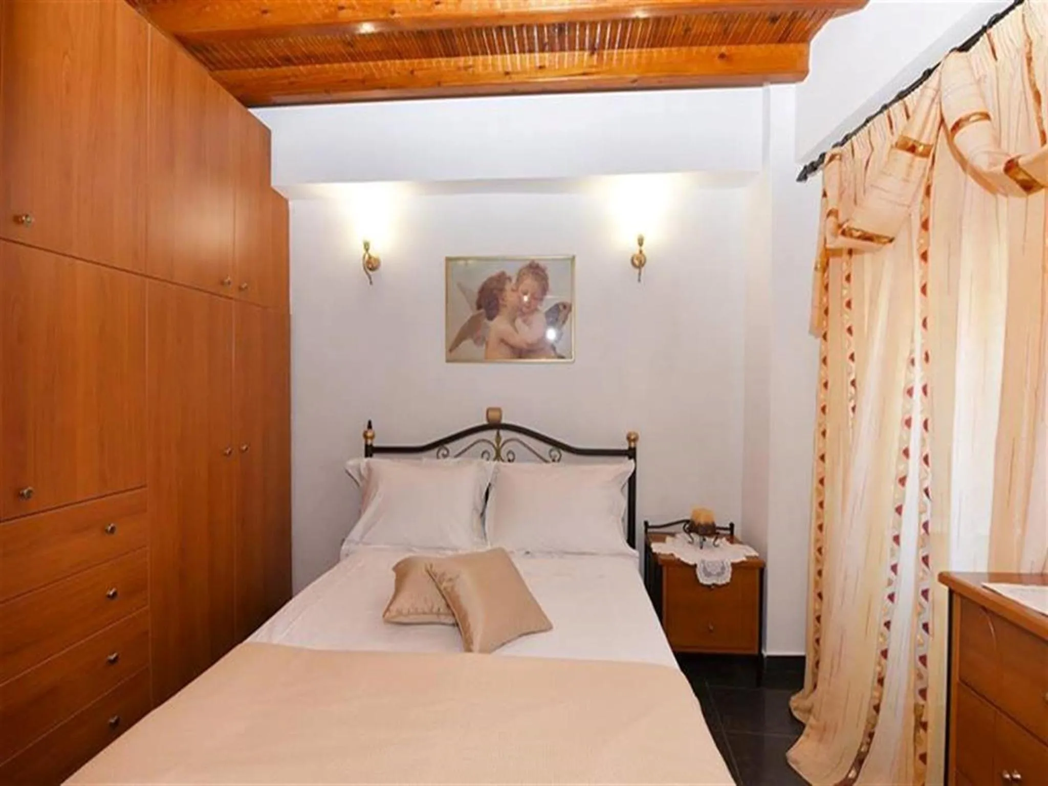 Bedroom, Bed in Akadia Syros