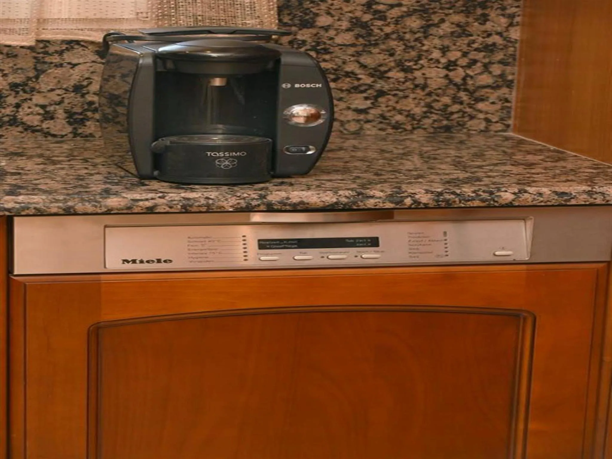 Kitchen or kitchenette in Akadia Syros