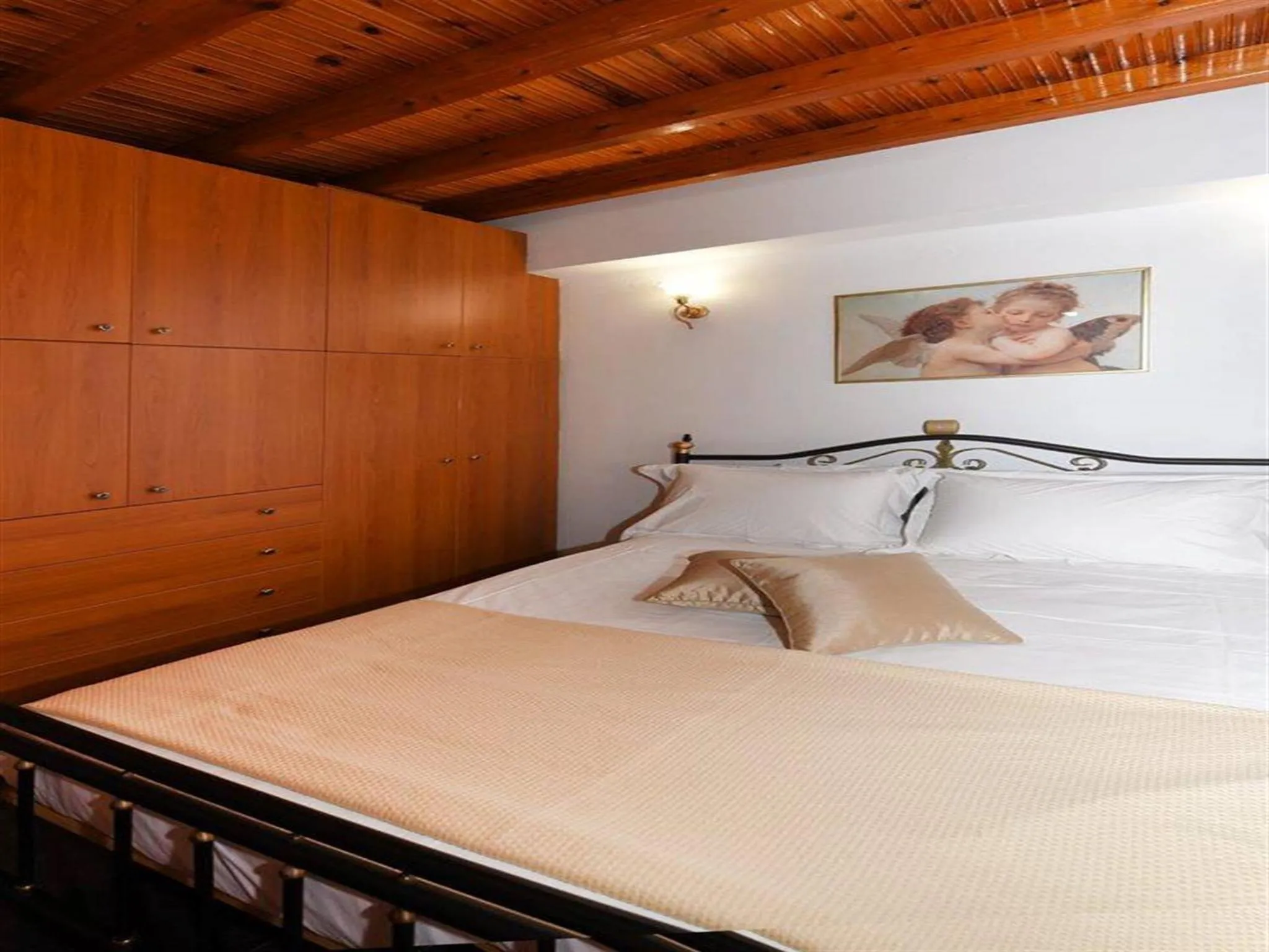Bedroom, Bed in Akadia Syros