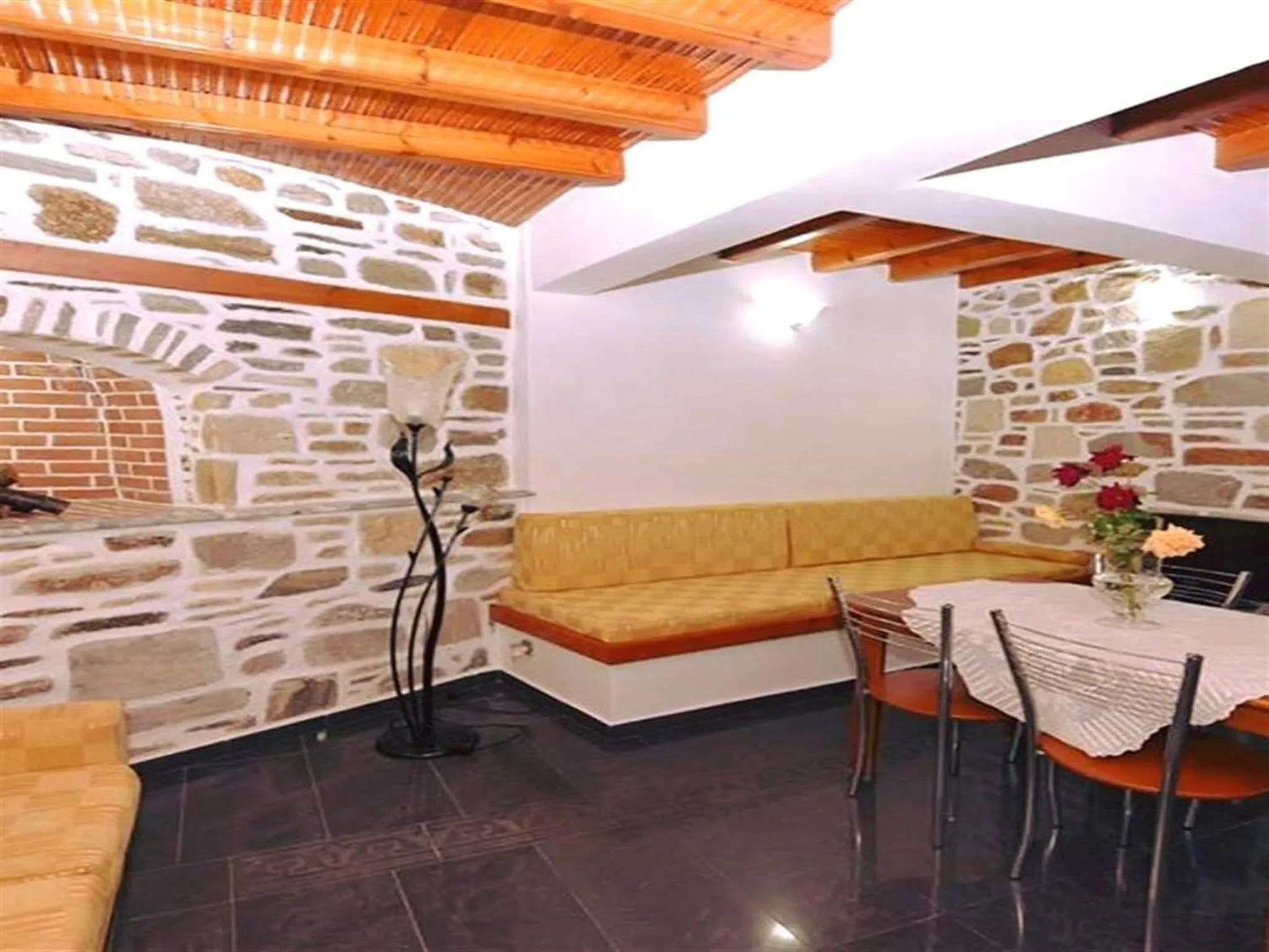 Dining area in Akadia Syros