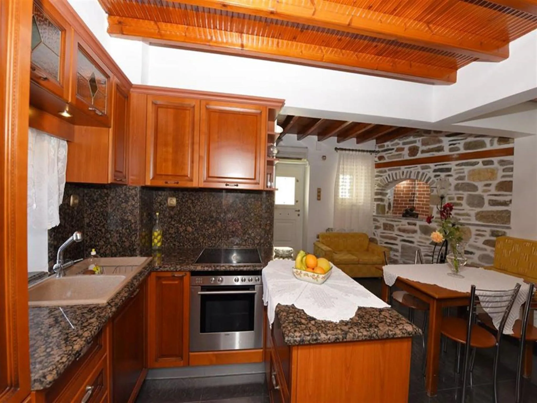 kitchen in Akadia Syros
