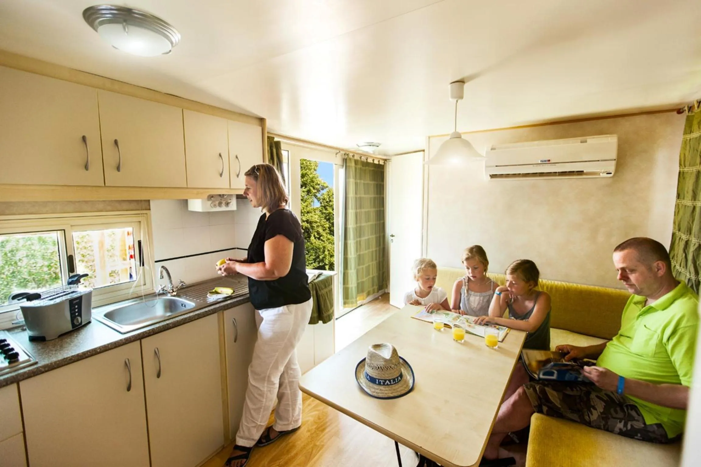 Dining area in hu Park Albatros village
