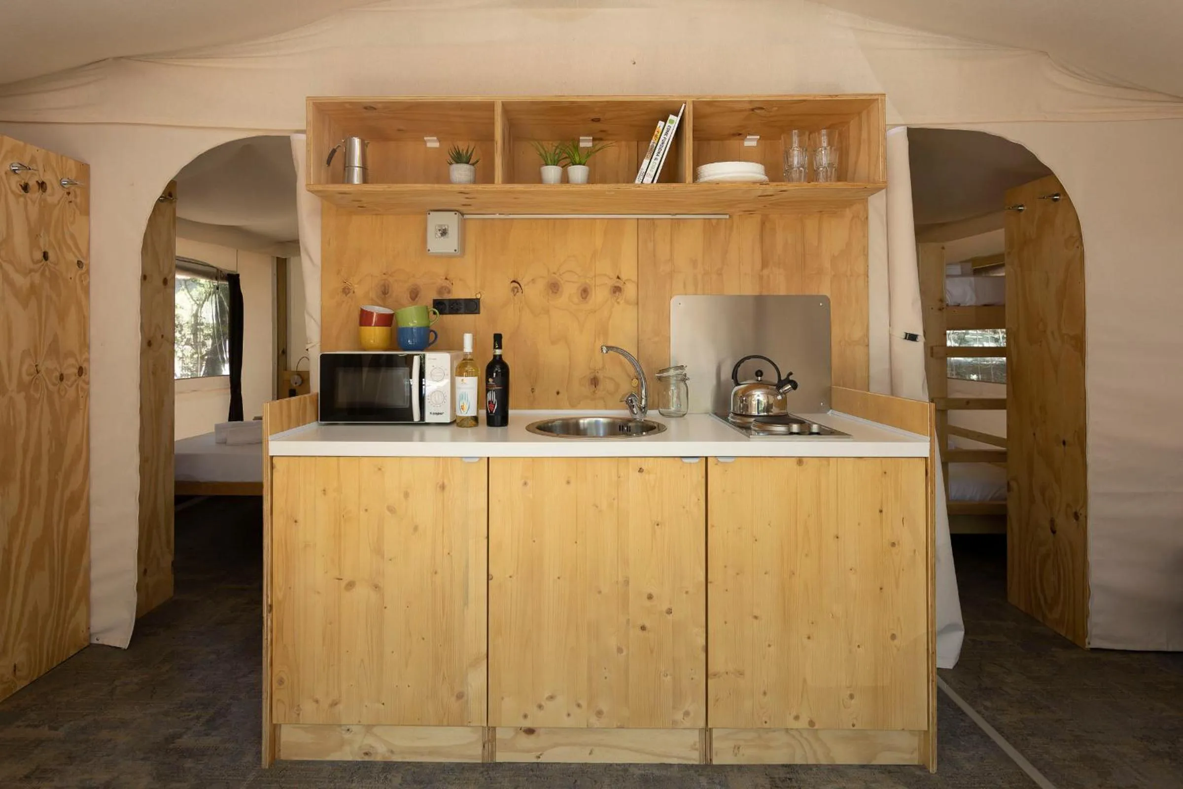 hu Park Albatros village