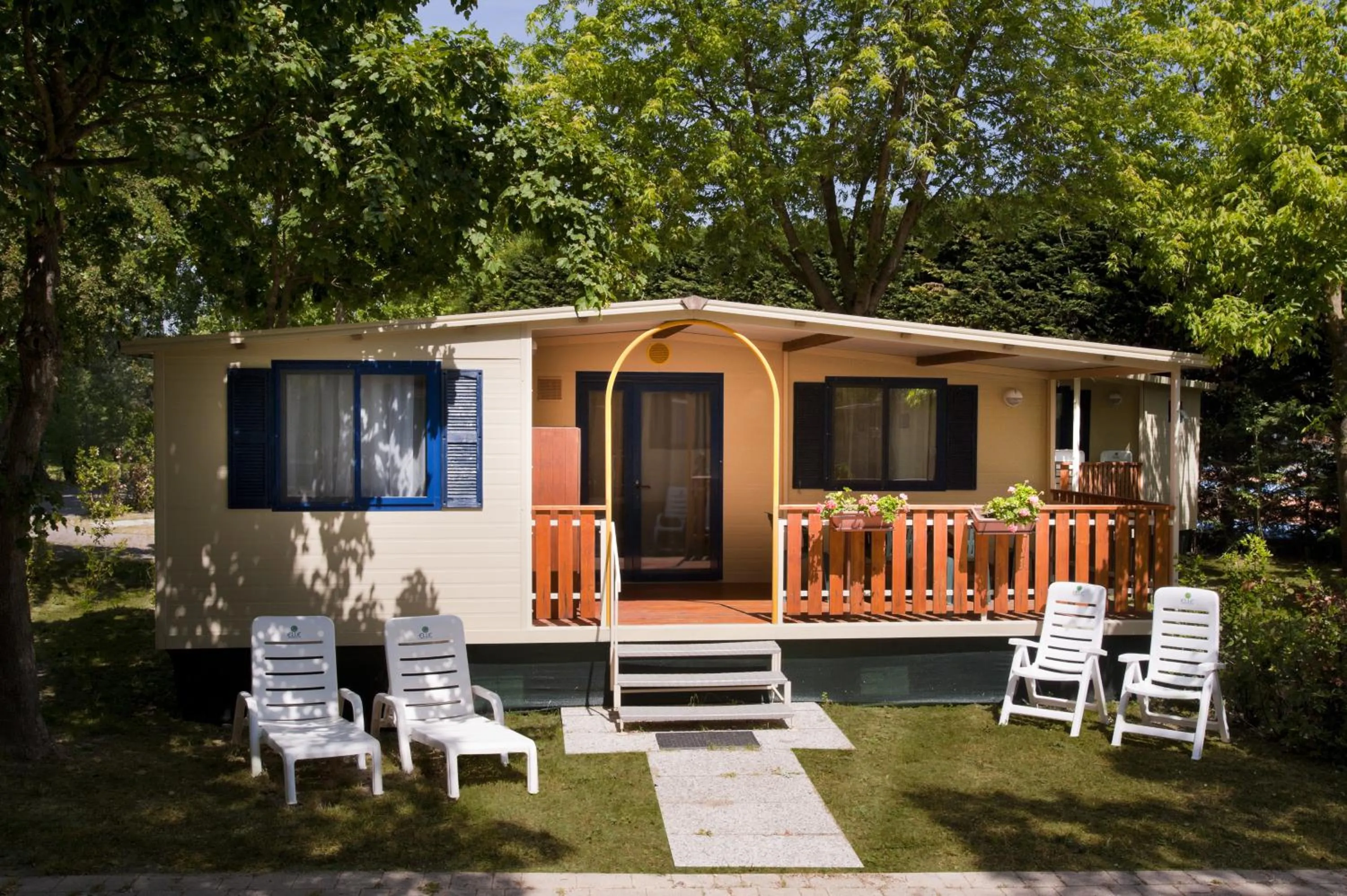 Photo of the whole room in hu Park Albatros village