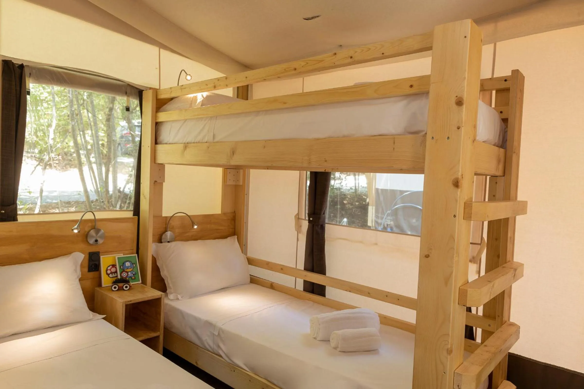 Bed in hu Park Albatros village