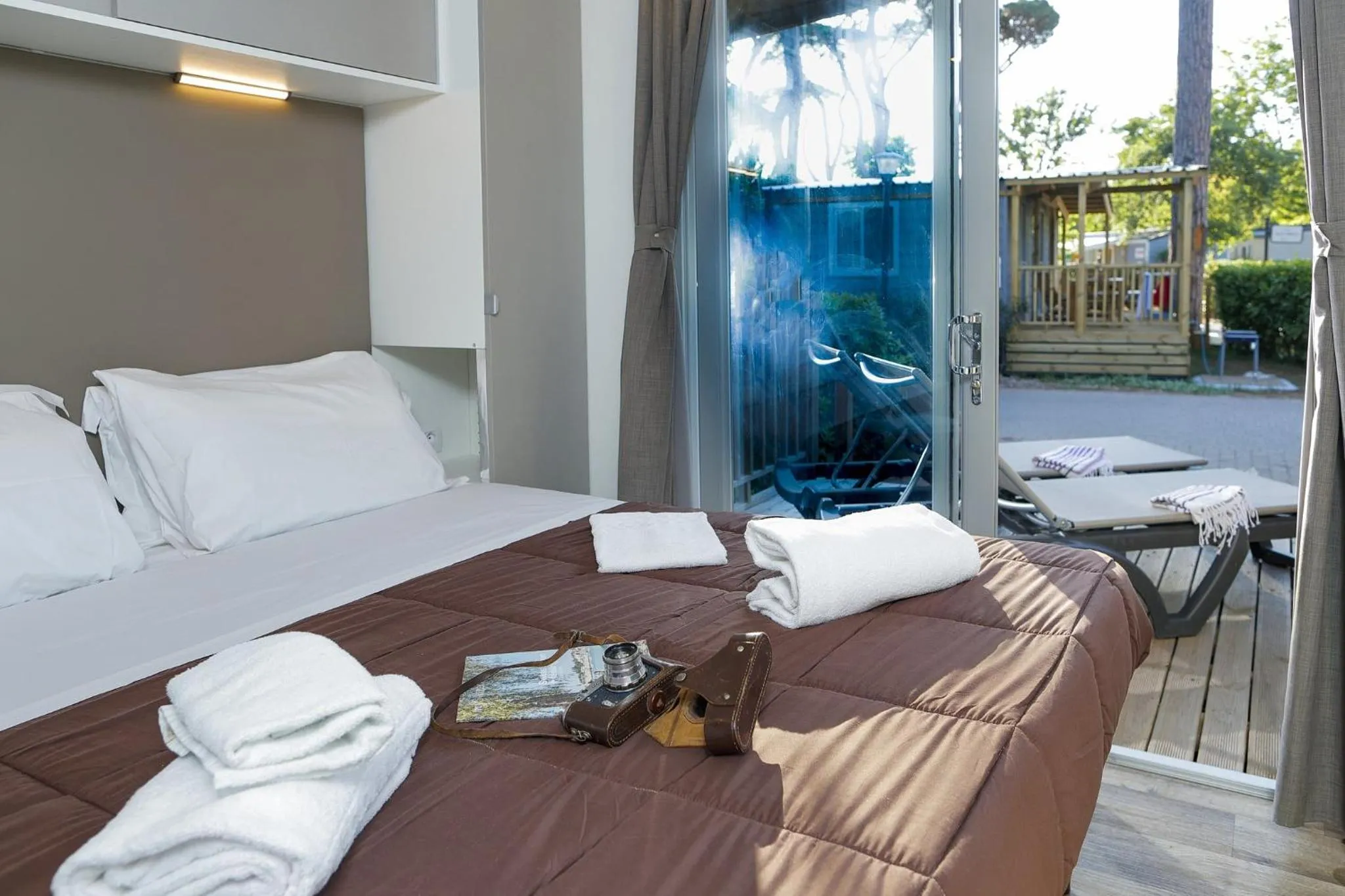 Bedroom, Bed in hu Park Albatros village