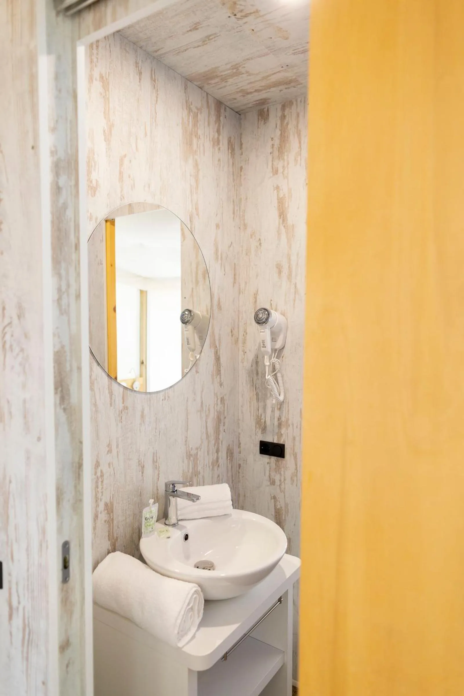 Bathroom in hu Park Albatros village