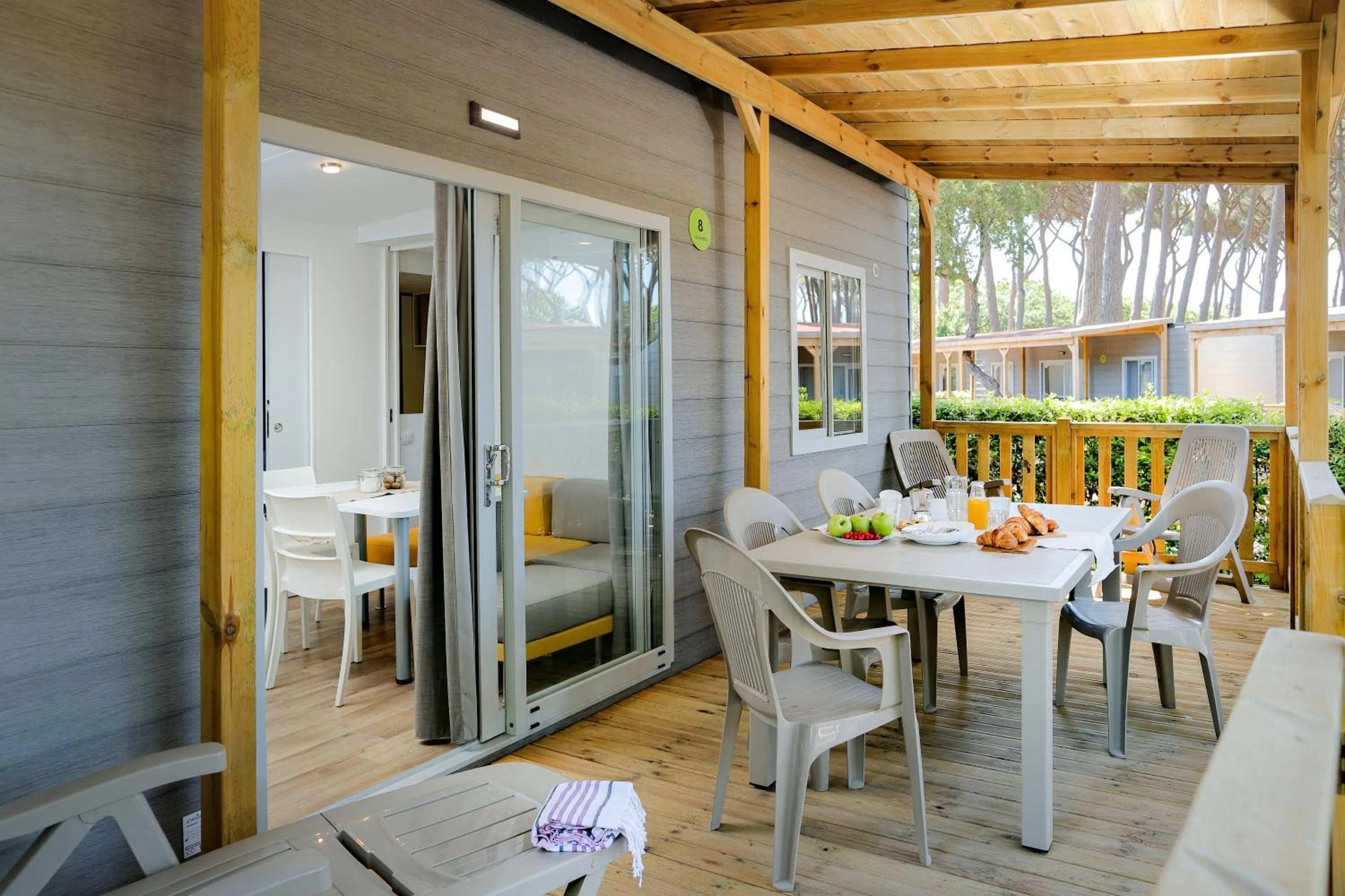 Patio in hu Park Albatros village