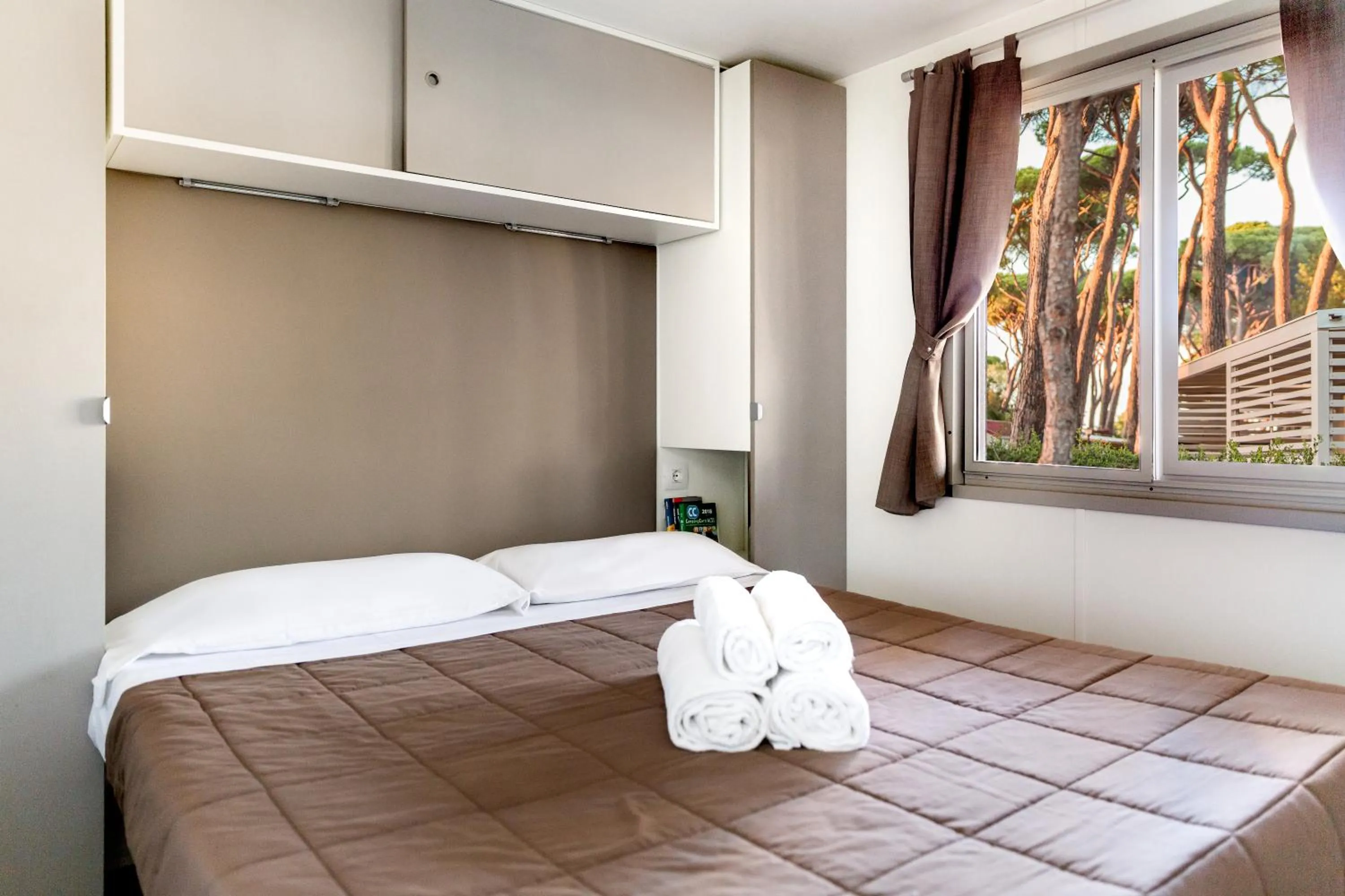 Bedroom, Bed in hu Park Albatros village