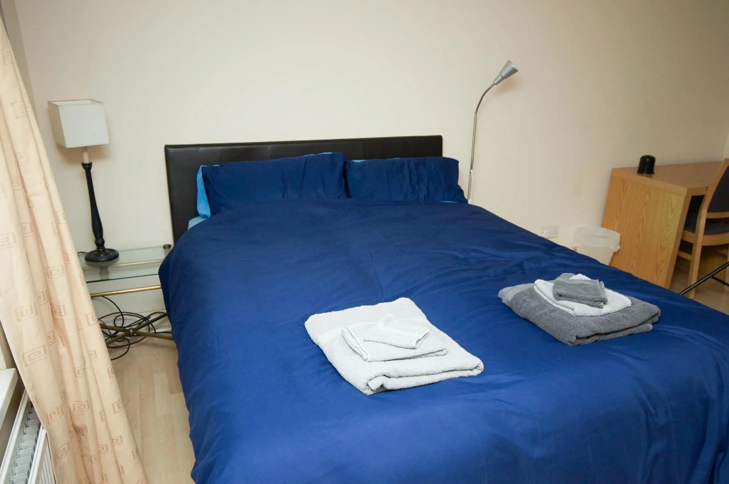 Photo of the whole room, Bed in MARLEY MANSIONS APARTMENT - Clarendon