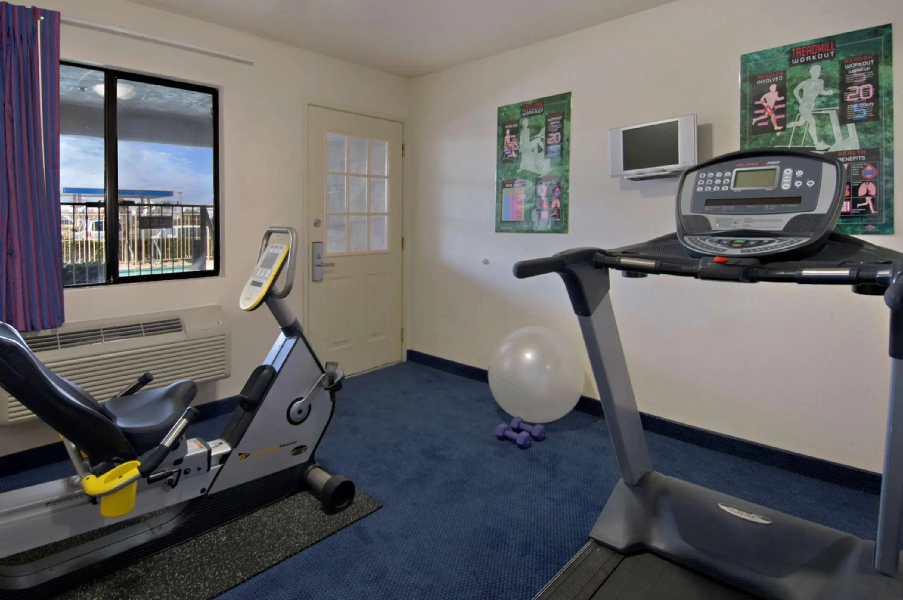 Fitness centre/facilities, Fitness Center/Facilities in California Inn and Suites, Rancho Cordova