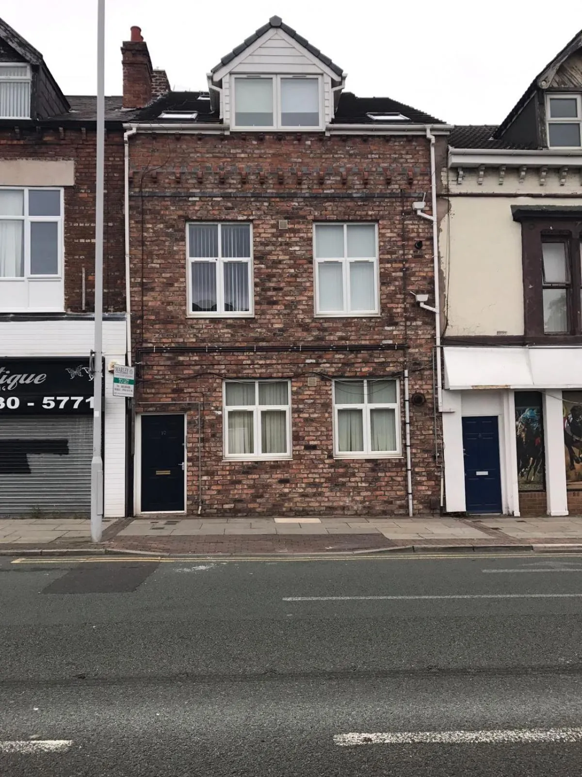 Facade/entrance in MARLEY MANSIONs APARTMENTS - KING ST REF : 10/3
