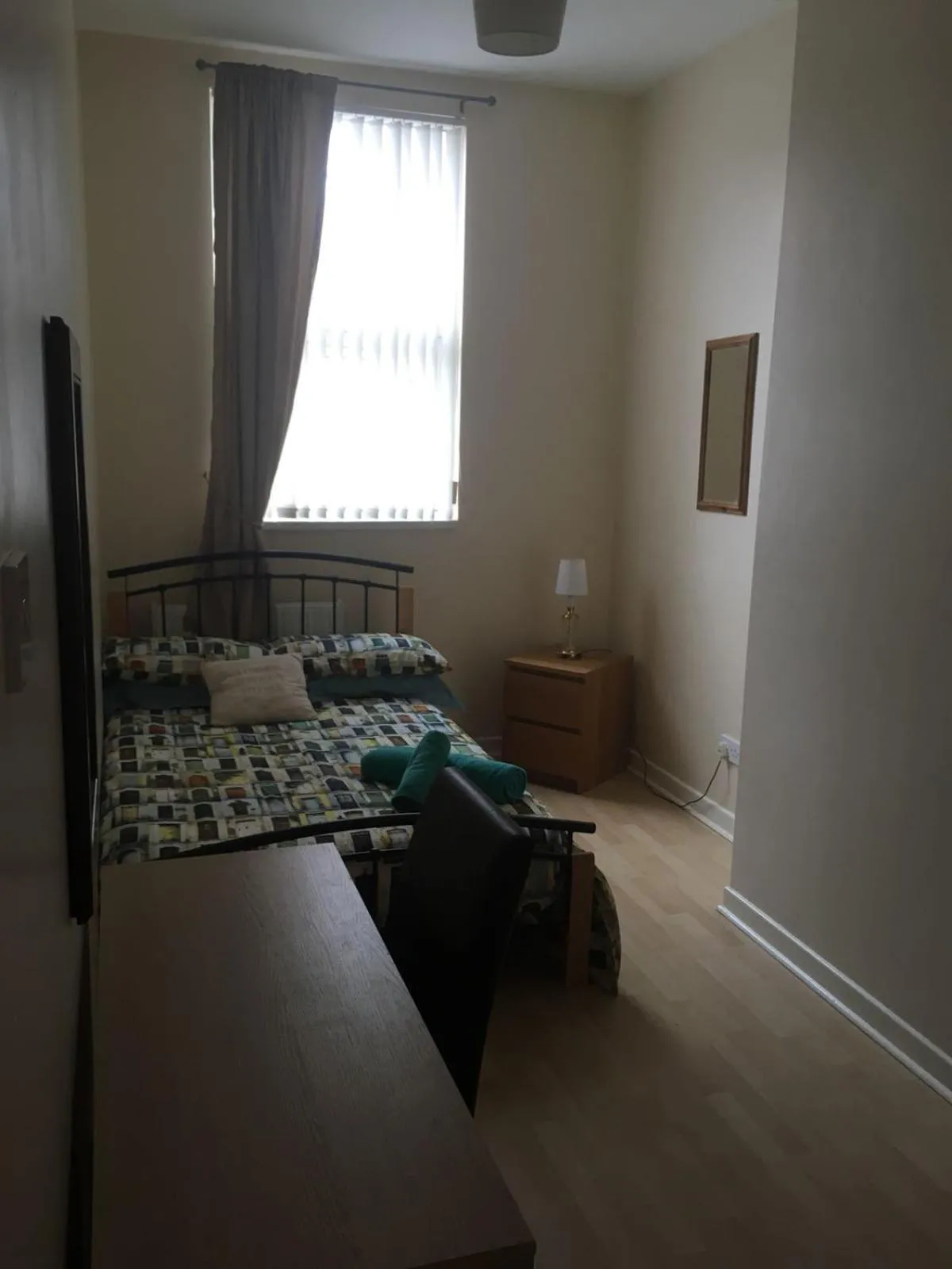 Bed in MARLEY MANSIONs APARTMENTS - KING ST REF : 10/3