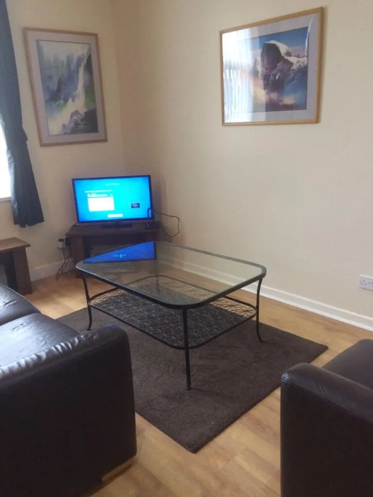 MARLEY MANSIONs APARTMENTS - KING ST REF : 10/3