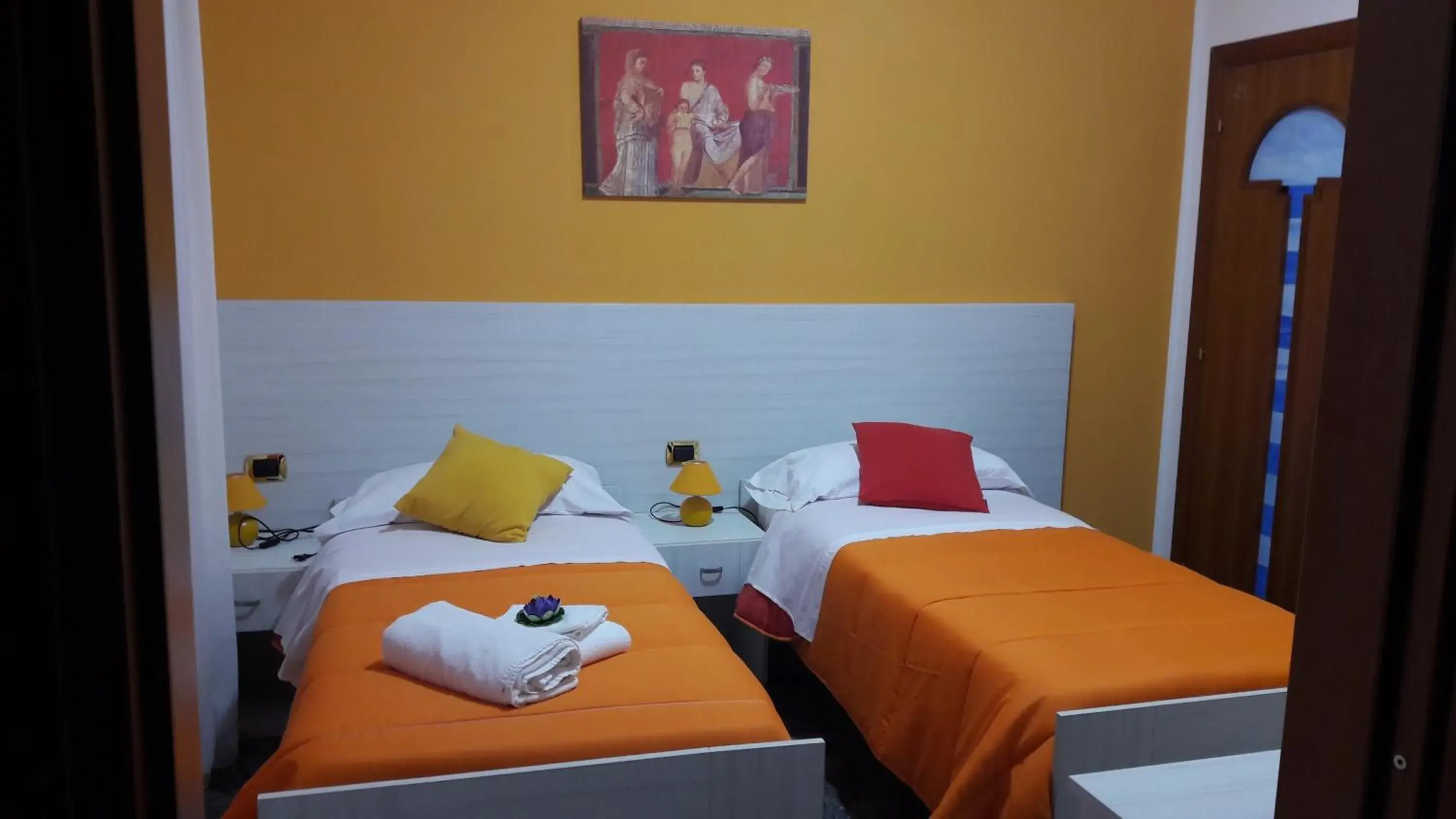 Twin Room with Private Bathroom - single occupancy in B&B Cornelia Twin Room with Private Bathroom - single occupancy in B&B Cornelia