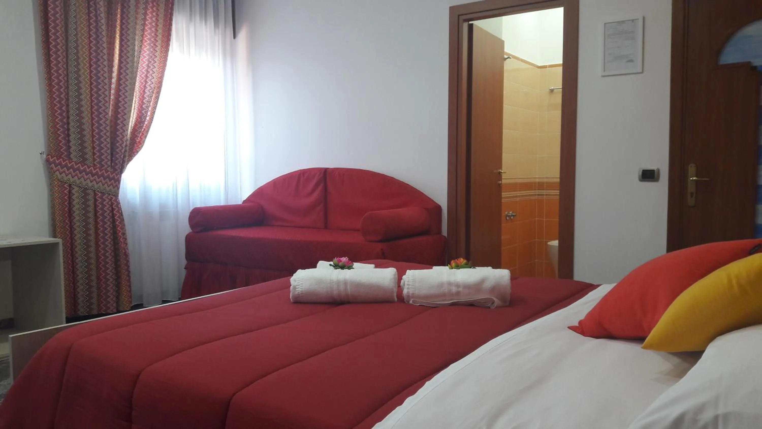 Photo of the whole room, Bed in B&B Cornelia