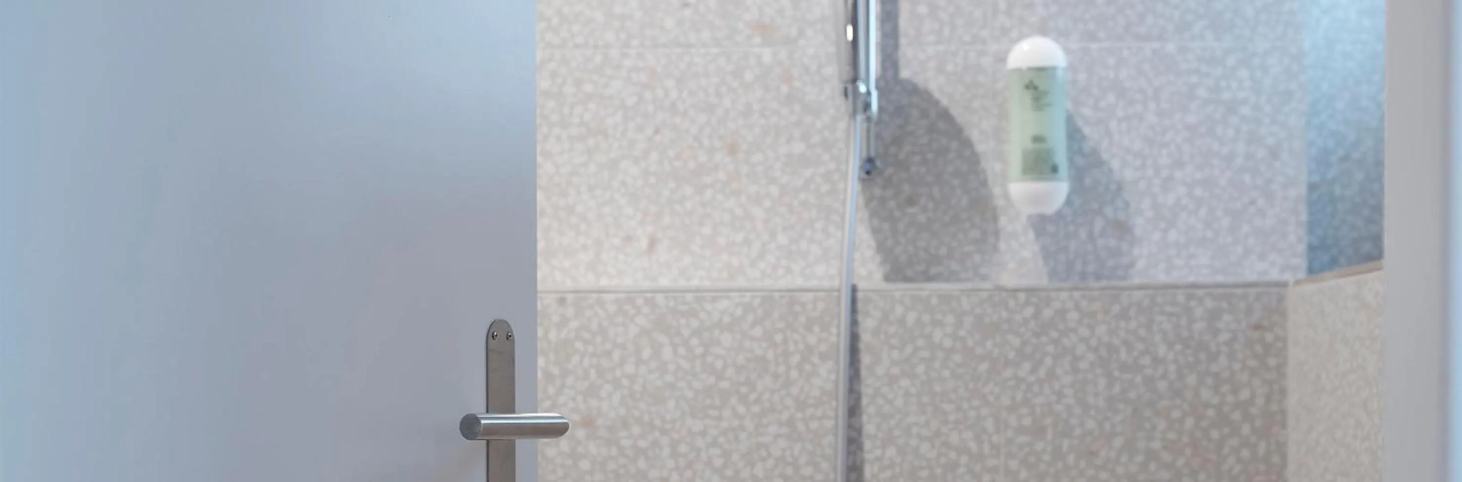 Shower in Hotel Hottingen