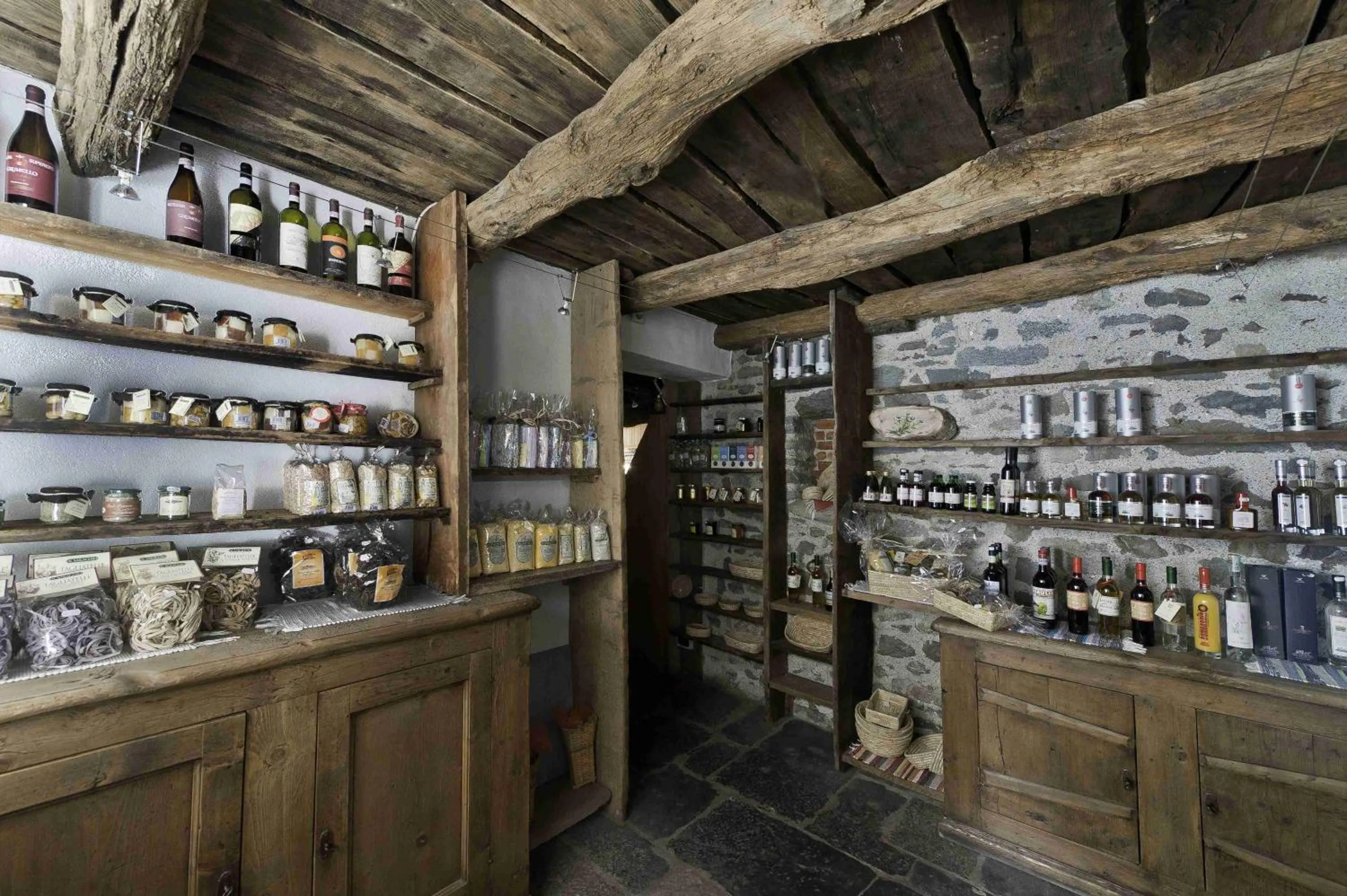 On-site shops in La Brace