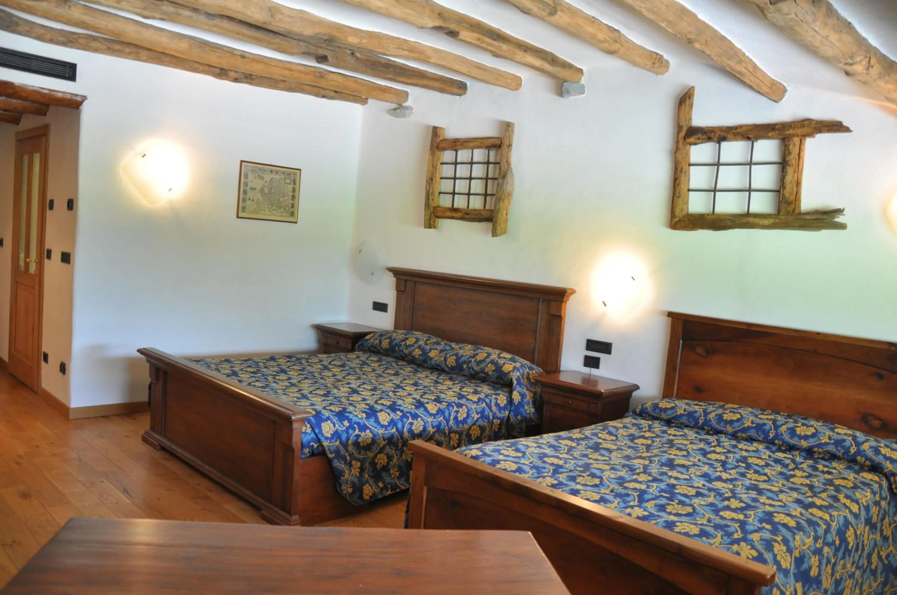 Photo of the whole room, Bed in La Brace