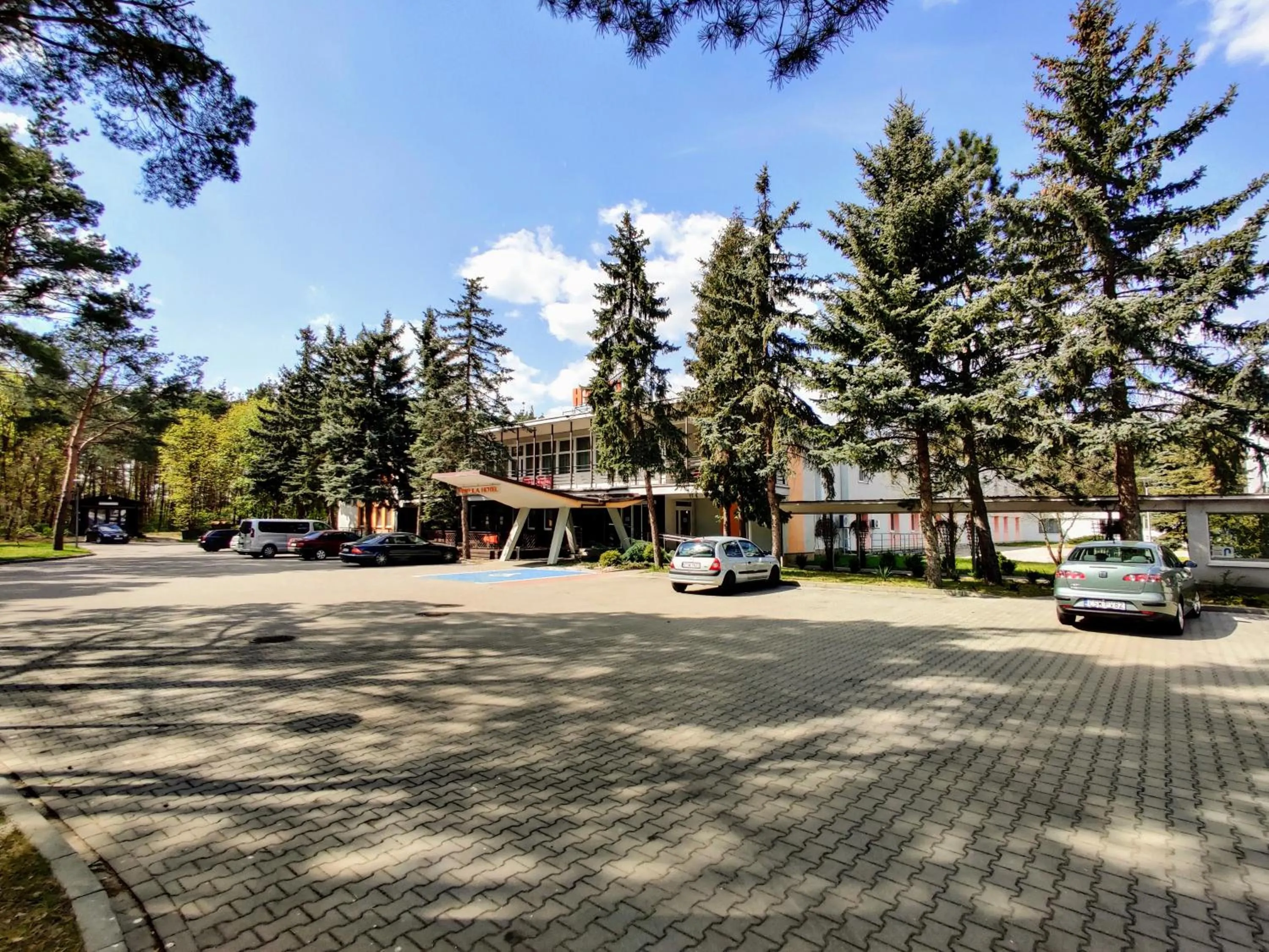 Facade/entrance in Vistula Hotel