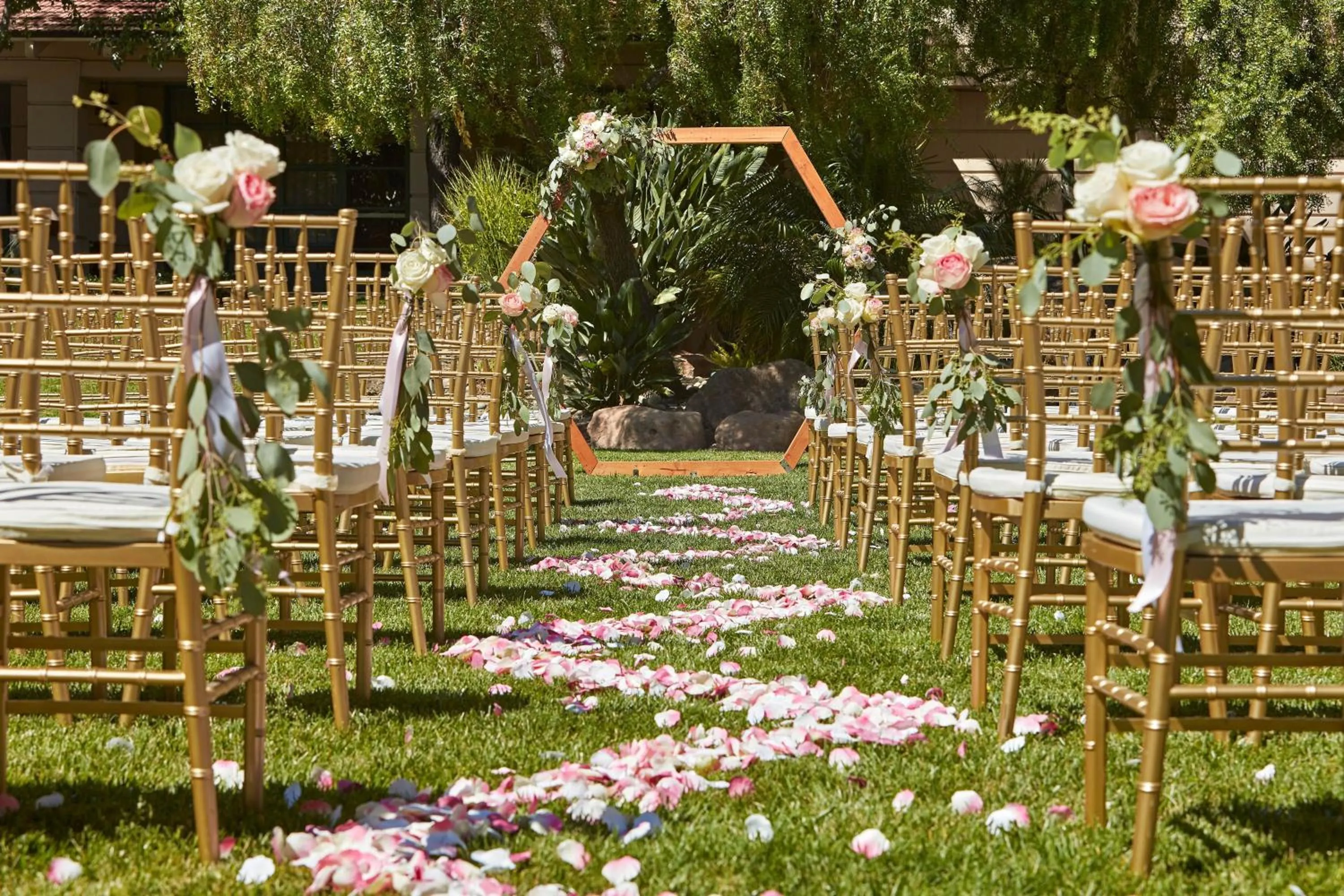 Swimming pool in Sheraton San Jose Silicon Valley