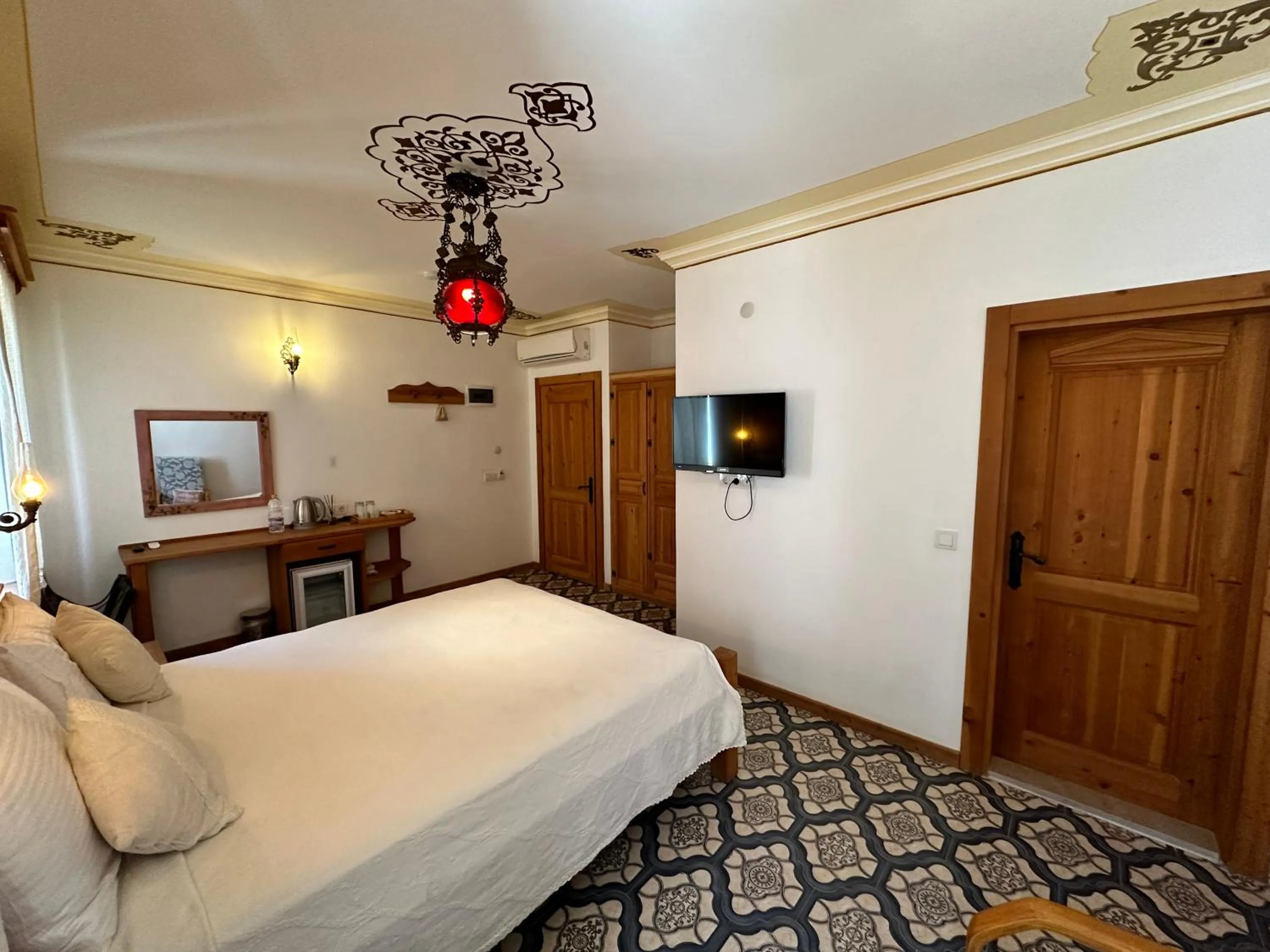 Bed in Eski Datça Otel