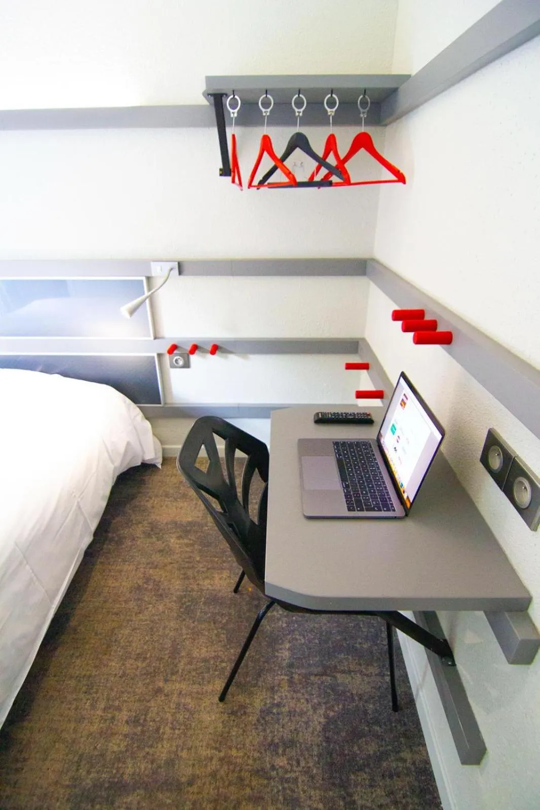 Photo of the whole room, Bed in Enzo Hotels Trappes by Kyriad Direct