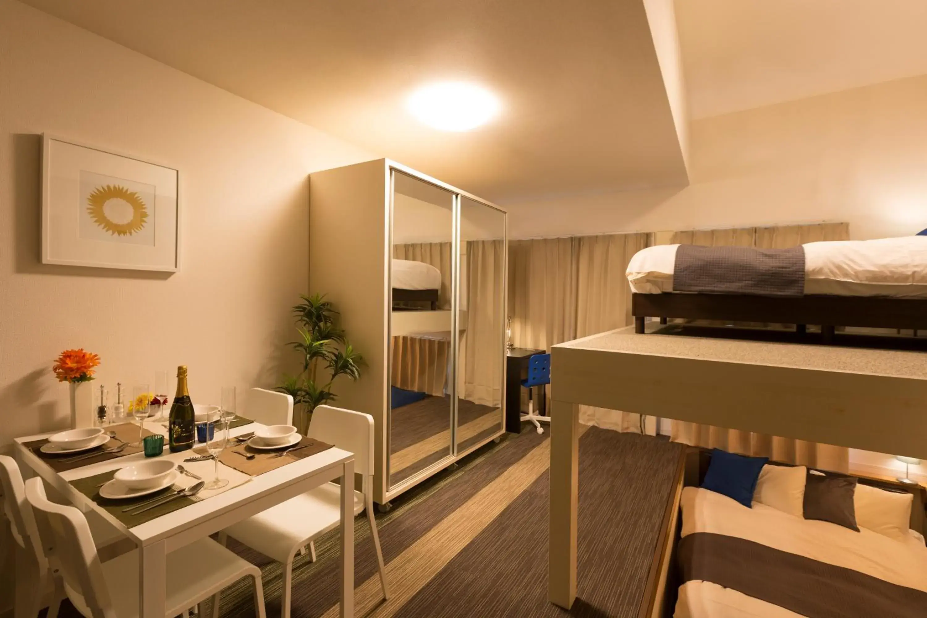 Dining area in The Metropolitan Dining area in The Metropolitan