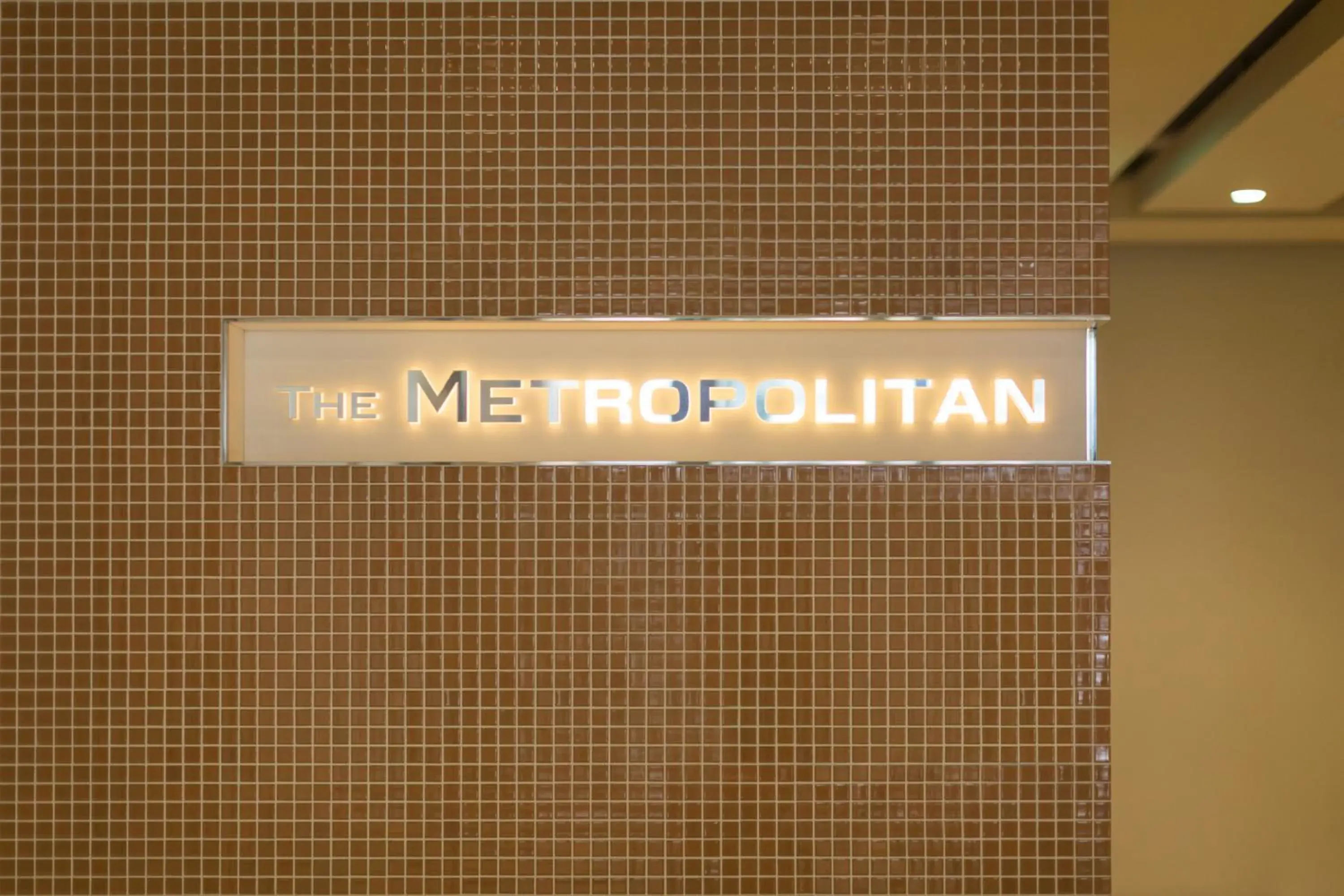 Property building in The Metropolitan Property building in The Metropolitan